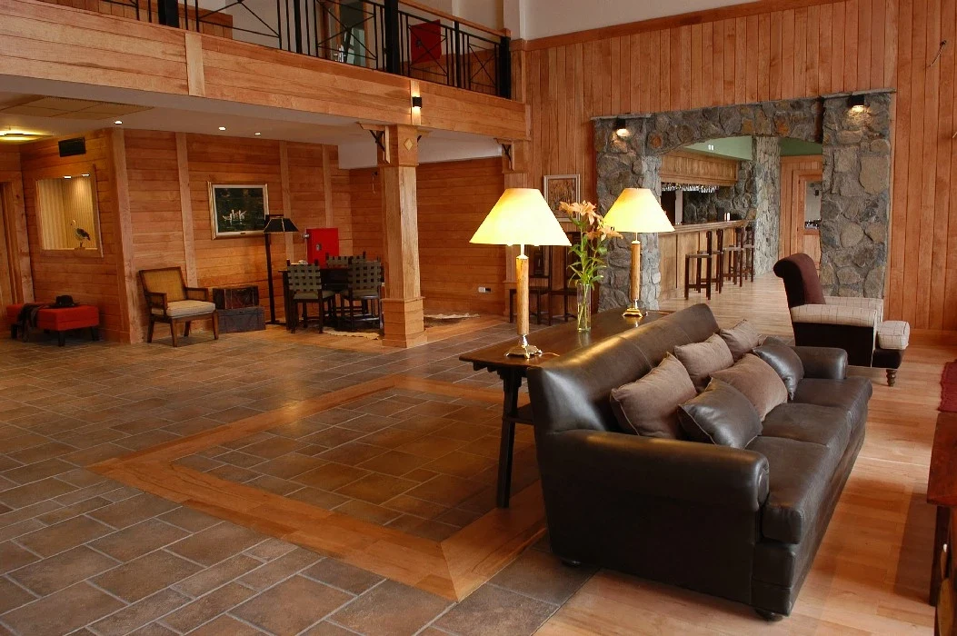 AR - Los Cauquenes Lobby.webp
