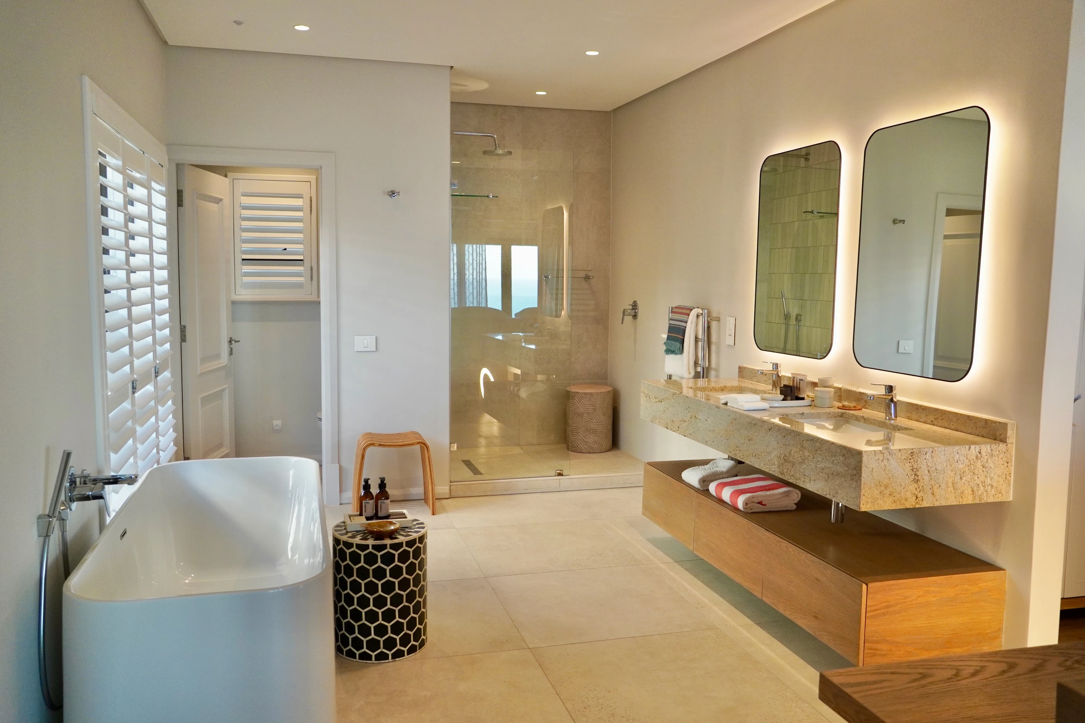 ZA-Accommodatie-Sala-Ocean Suite bathroom.webp