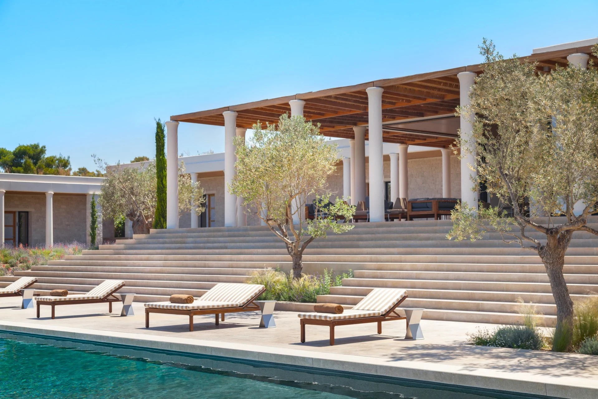 GR-Accommodatie-Amanzoe_Greece_-_Terrace_and_Pool_6_Bedroom_Villa_Office_6768.webp