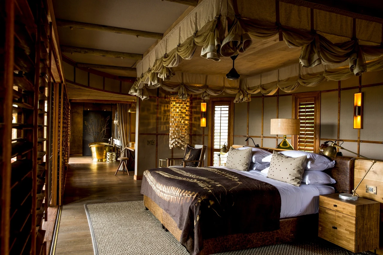 BW-Little Mombo-guest tent bedroom.webp
