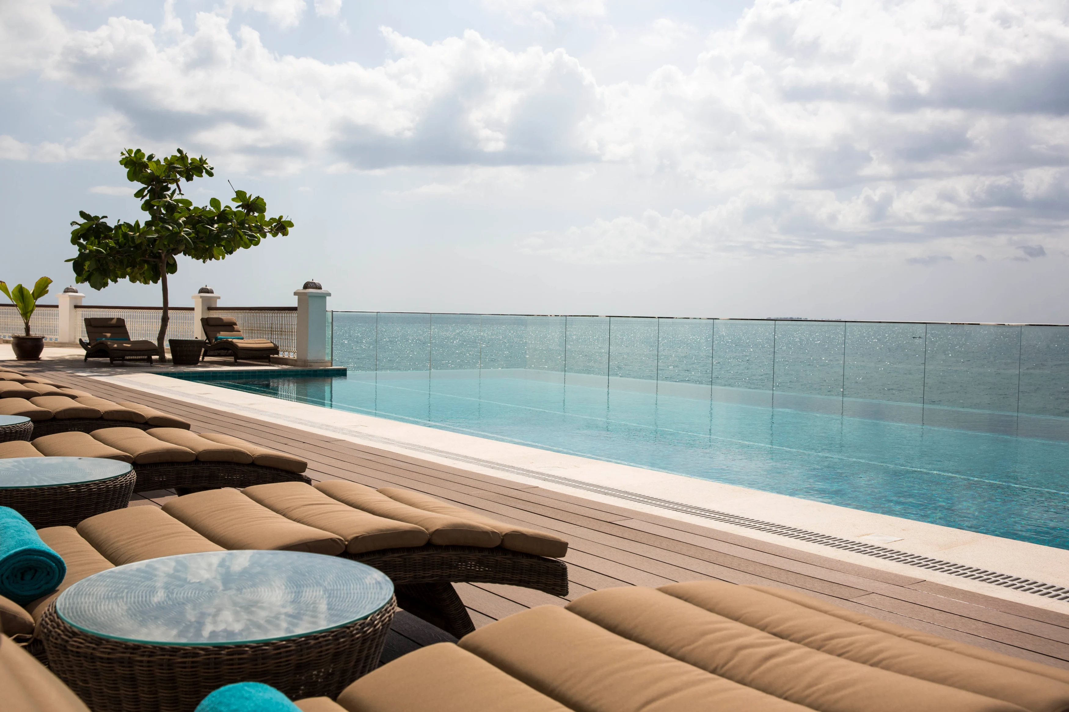 TZ - Park Hyatt Stonetown -Pool.webp