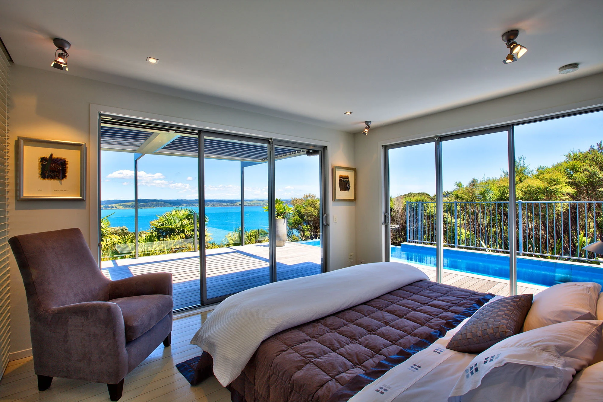 NZ - Eagles Nest - bedroom .webp