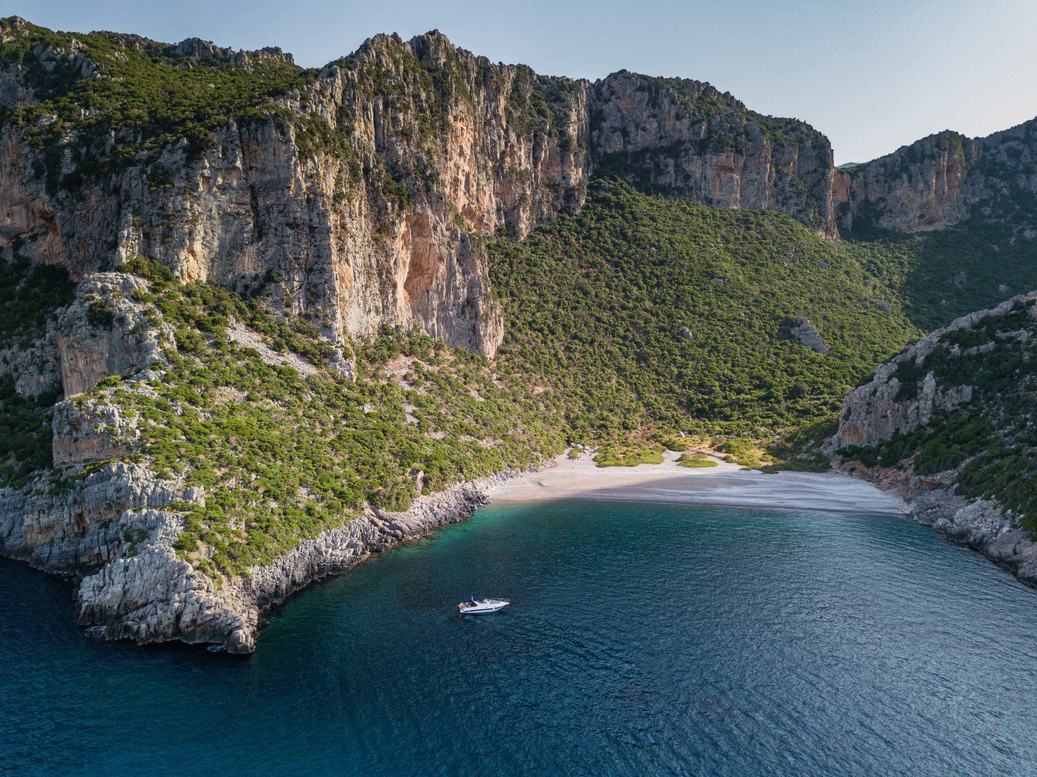 GR - Kinsterna - Damos Beach (2).jpg