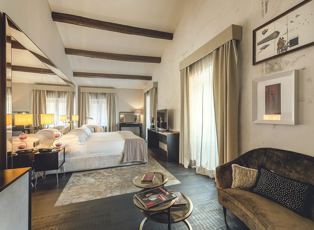 IT-DOM Hotel-Room.jpg