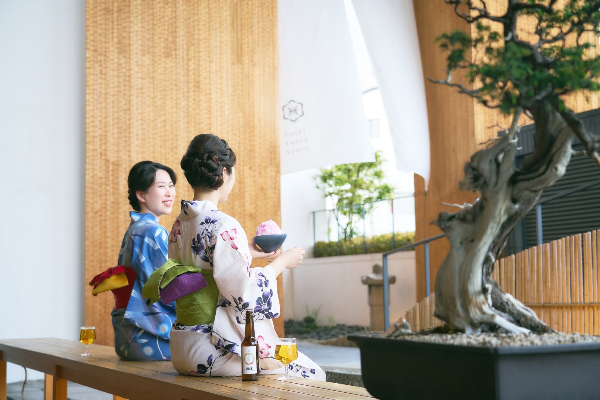 JP-Kanra Hotel-Geisha.jpg