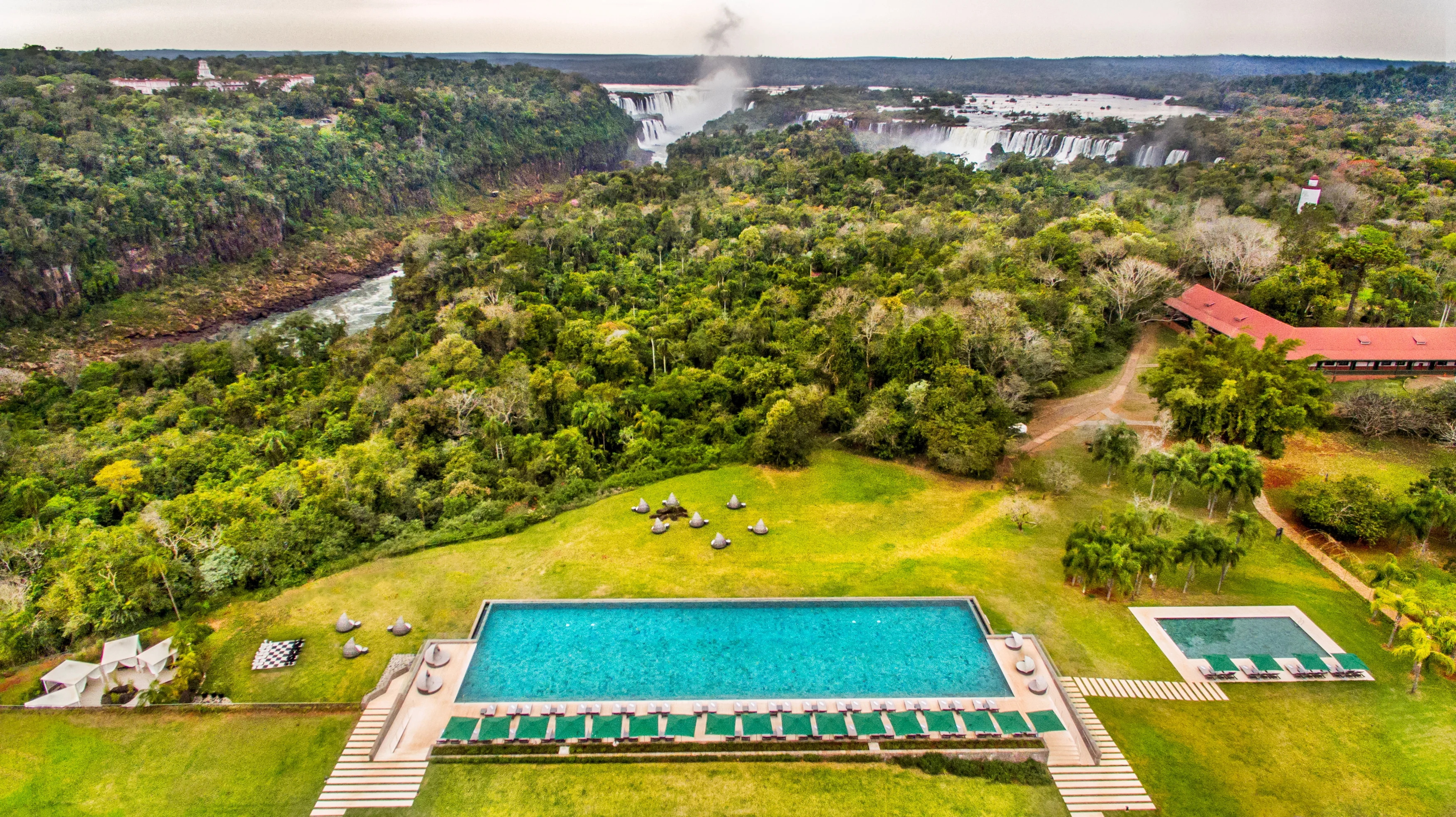 AR- Melia Iguazú Piscina 7.webp