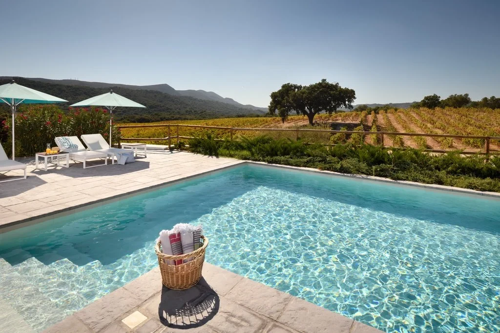 PT-Casa-Palmela-Adults-only-swimmingpool.webp