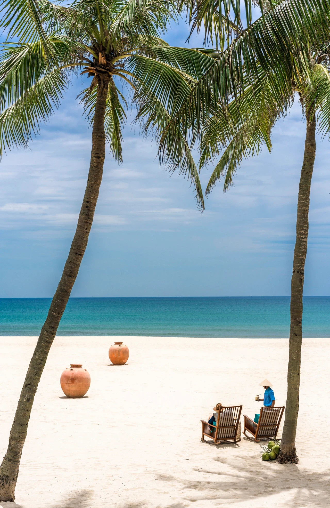 VN - Four Seasons The Nam Hai - Beach 1.webp