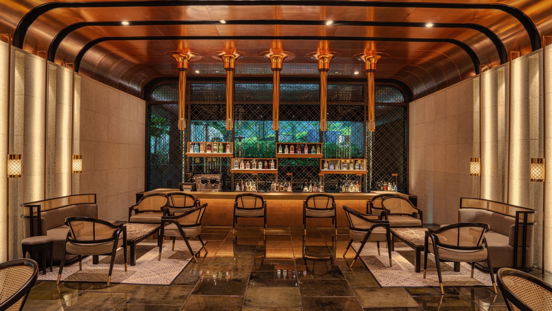 MY-Accommodatie-The RuMa-Seven Lobby Bar.jpg
