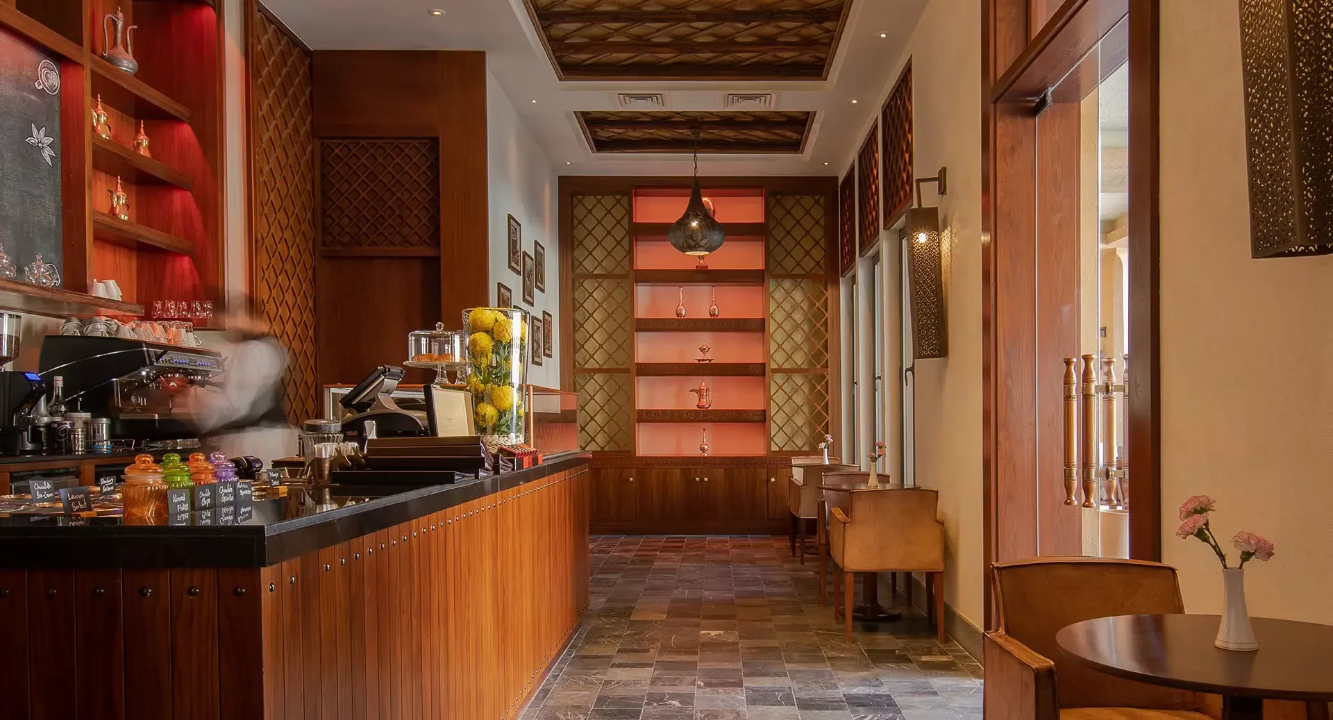 OM - Anantara Al Jabal Al Akdhar - Bar.webp