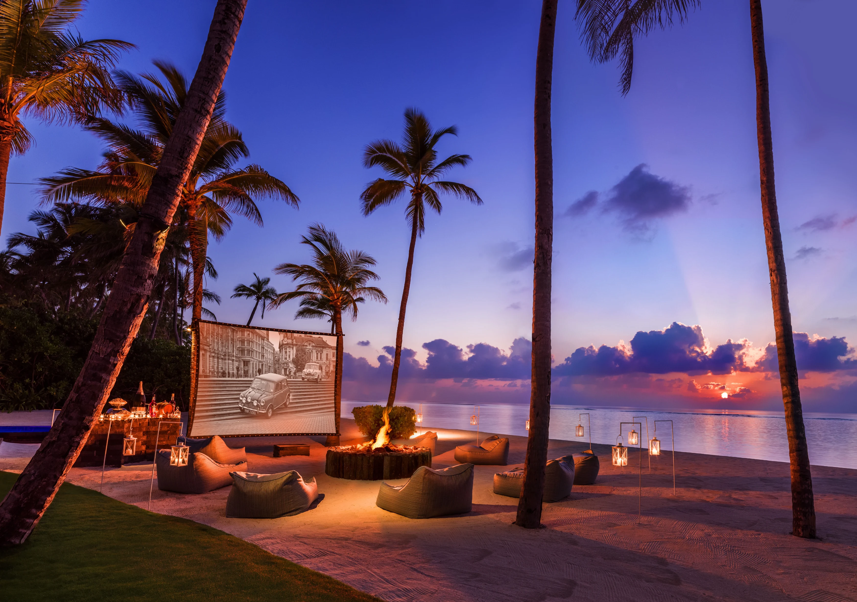 MV - One & Only Reethi Rah - Outdoor Cinema.webp