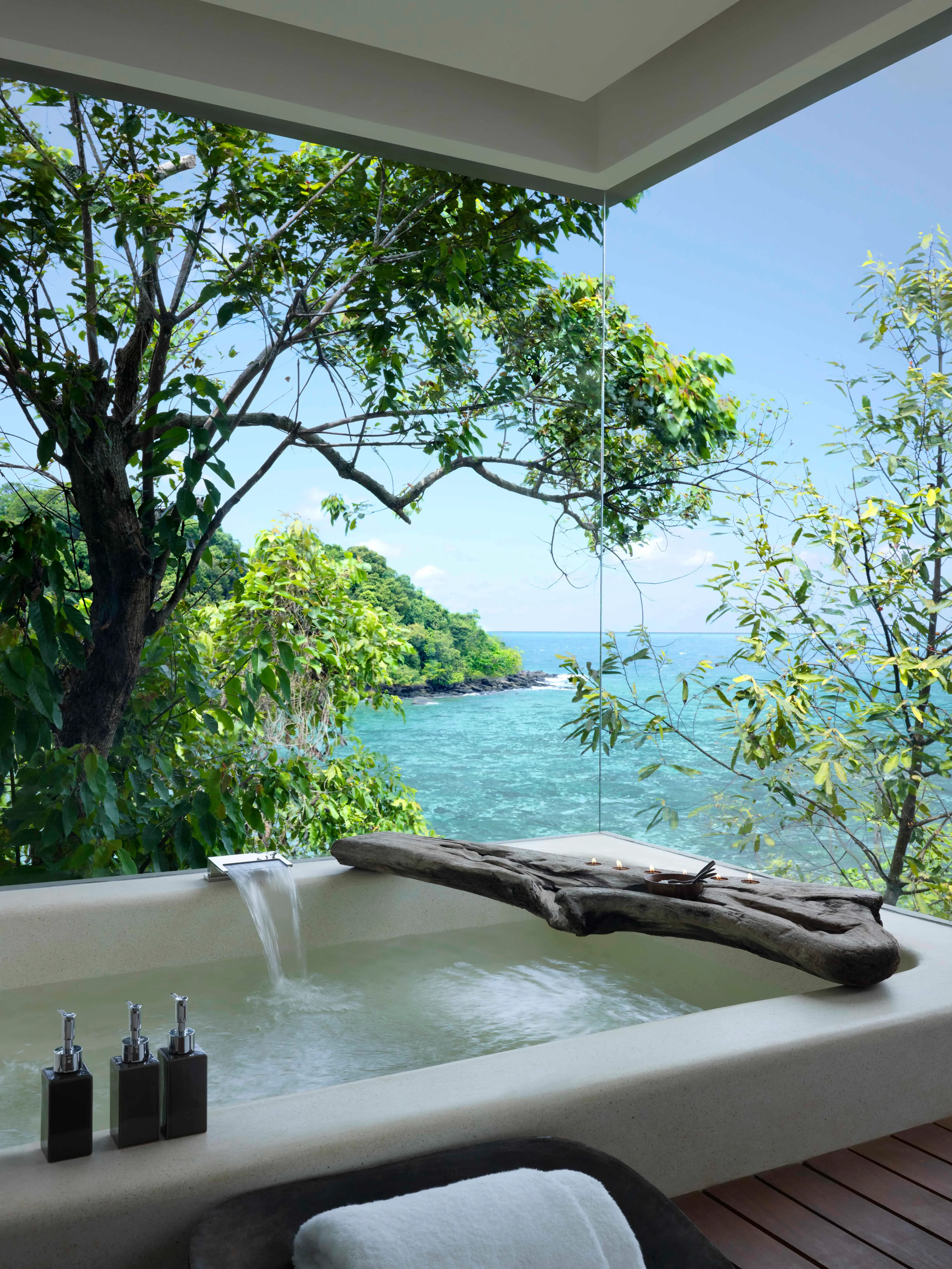 KH - Song Saa Private Island - Ocean View Villa bathroom.webp