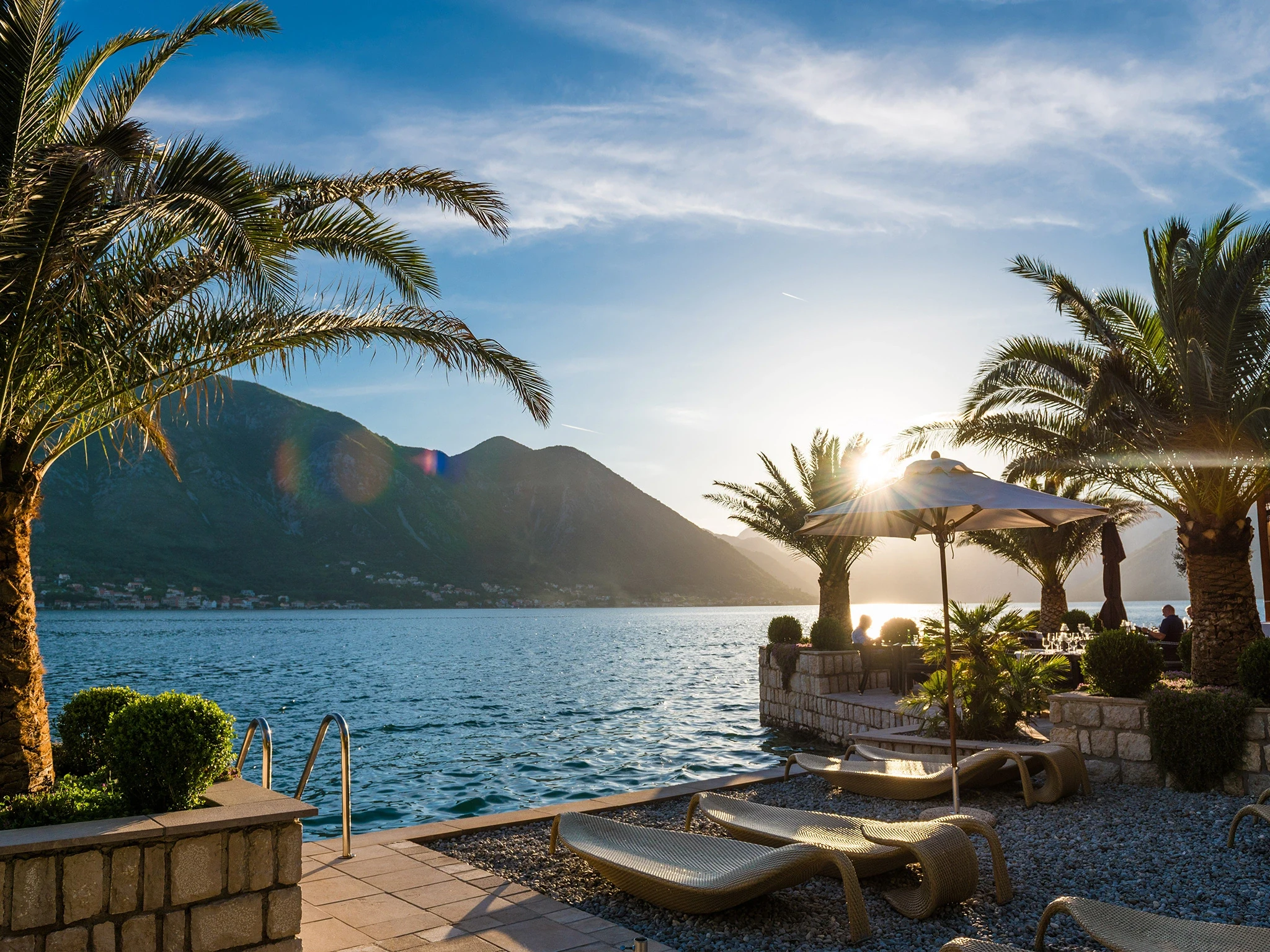 ME- Forza Hotels- terrace.webp
