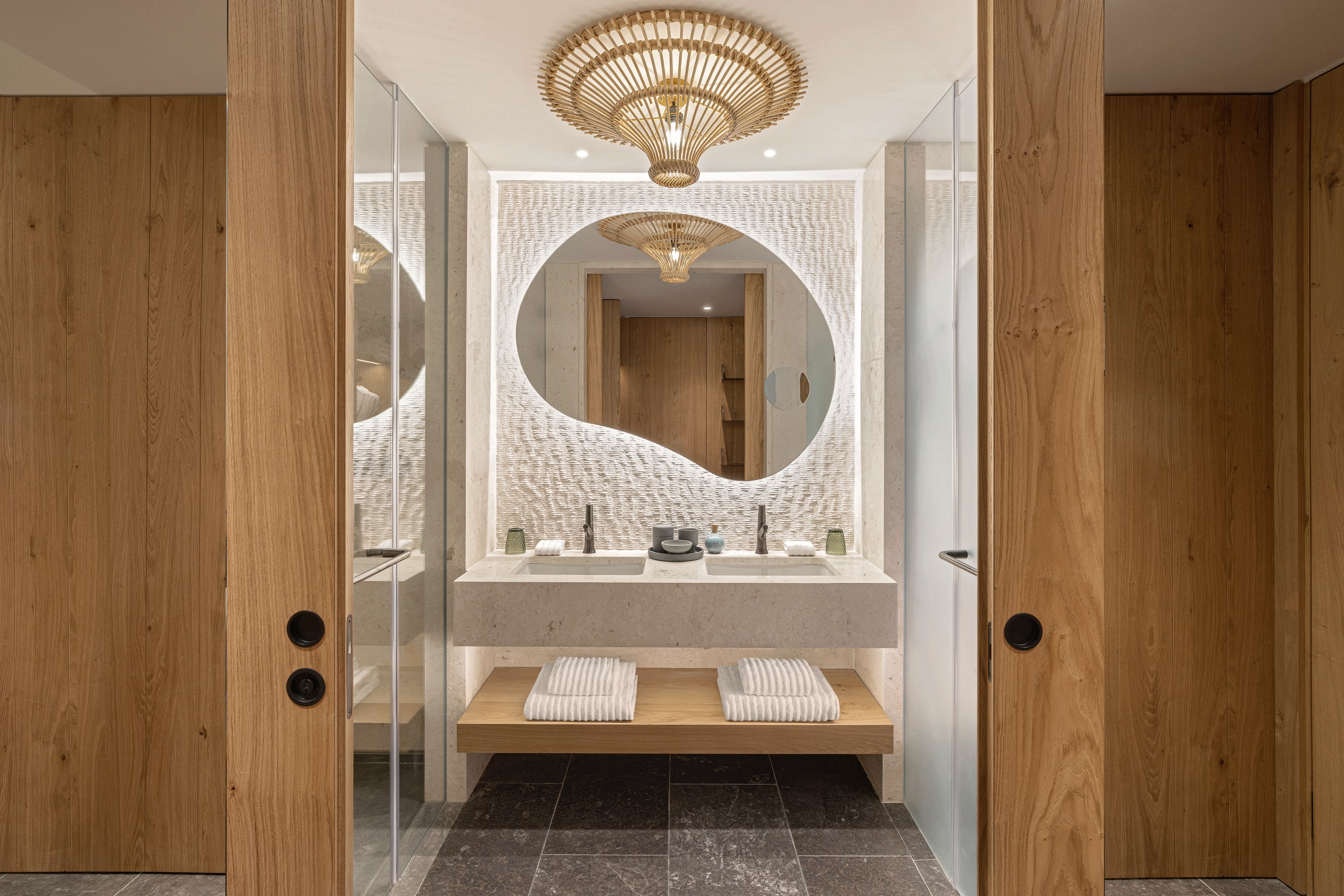 GR-W Costa Navarino-Spectacular Panorama Guest Room, Sea View, King-Twin_2nd floor_Bathroom (2).jpg