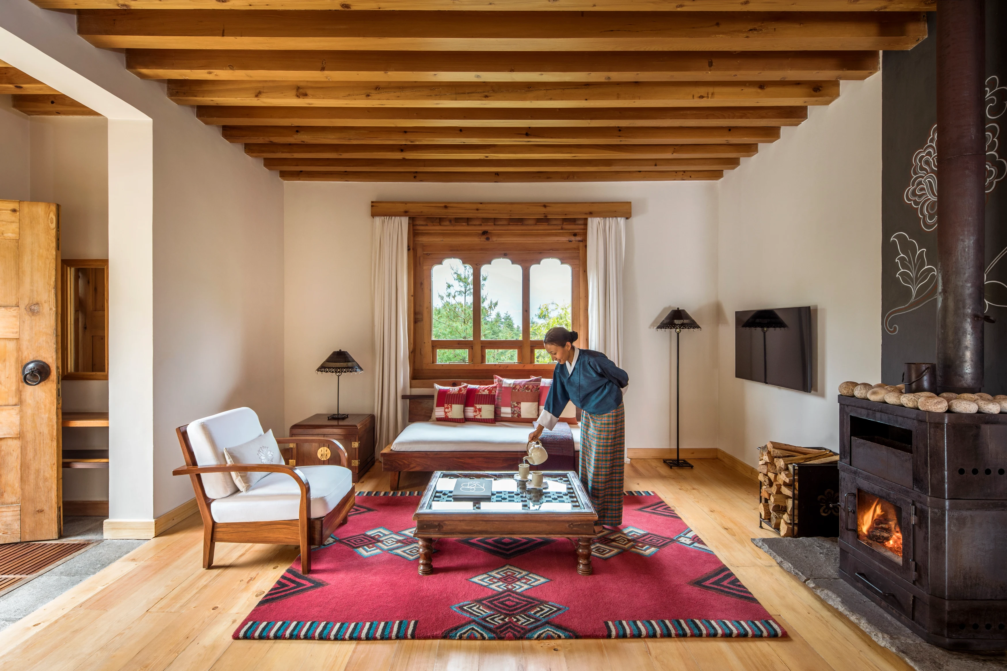 BT-accommodatie-Uma-ParoOne_Bedroom-Villa-Living-Room.webp