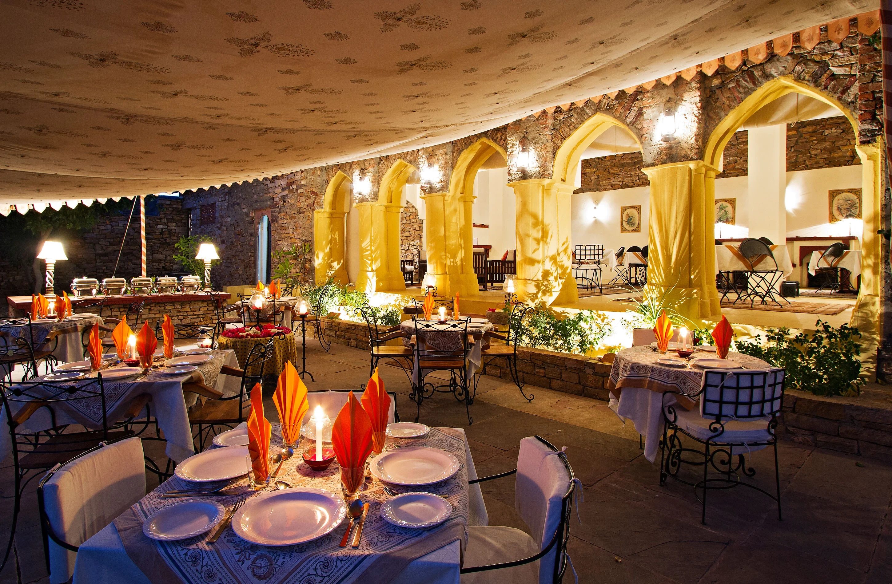 IN - Ramathra Fort - Outdoor-dining.webp