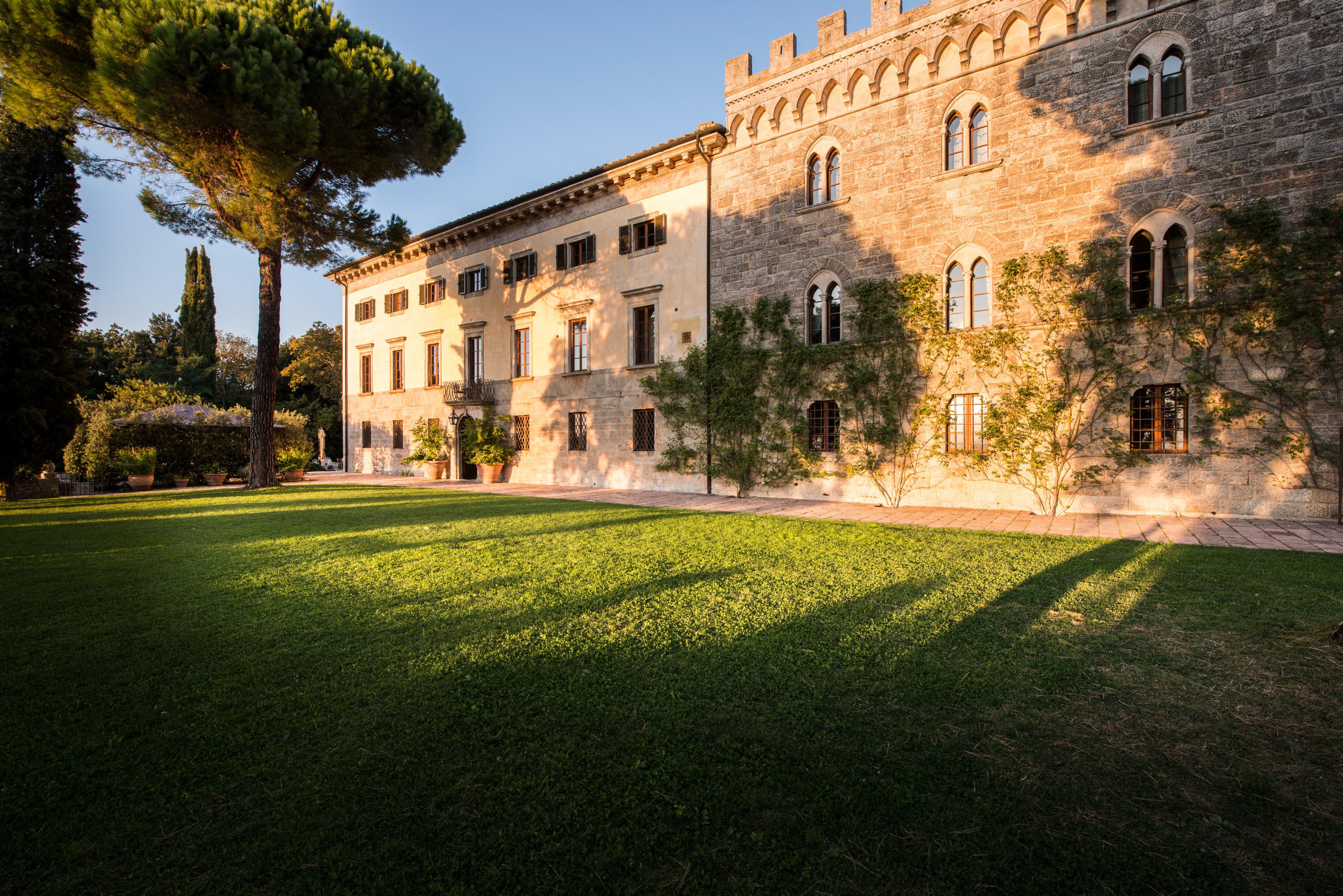 IT - Borgo Pignano - Sunset over Villa Pignano.jpg