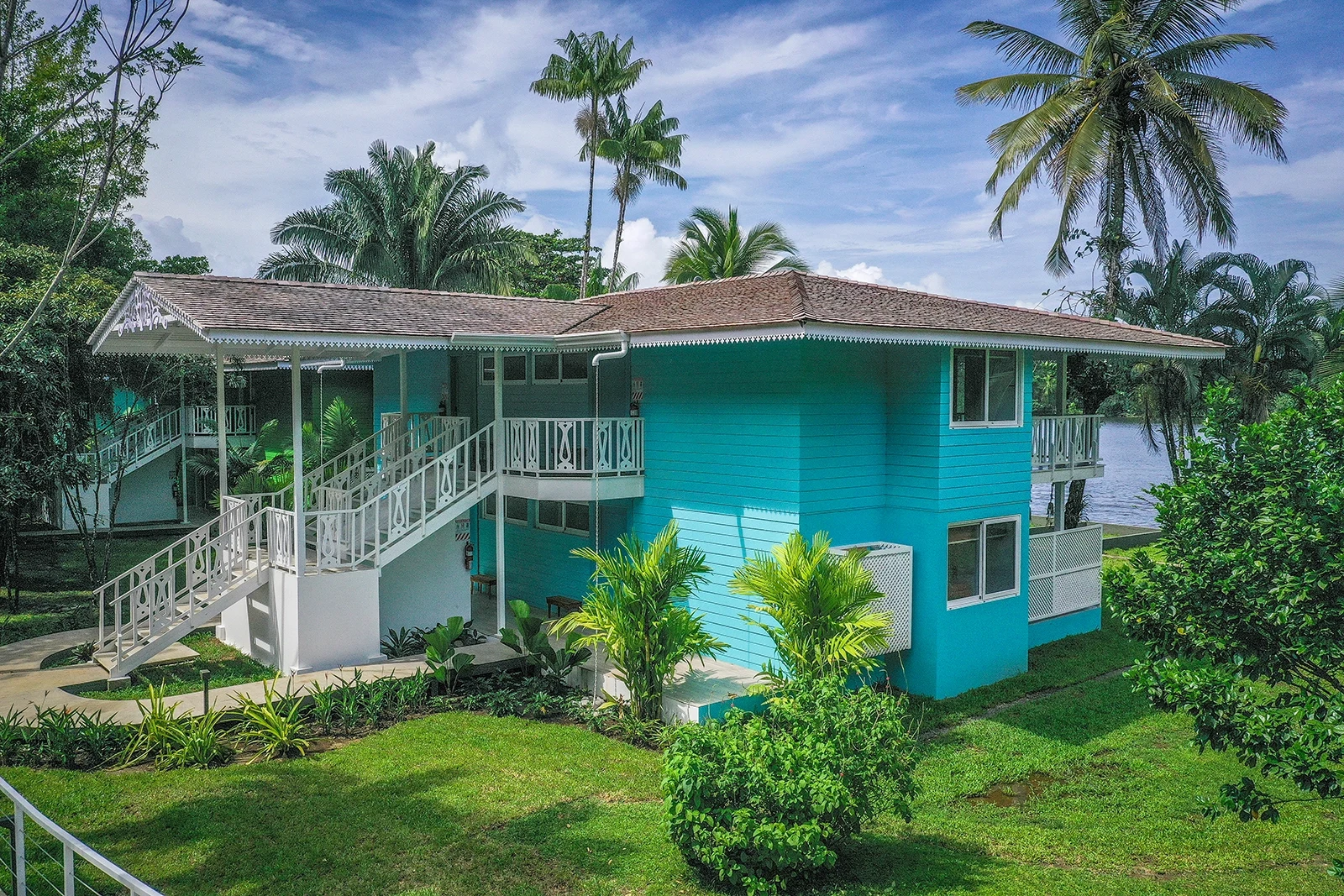 CR-Accommodatie-Tortuga-Lodge-miss-evelyn-suite-exterior.webp