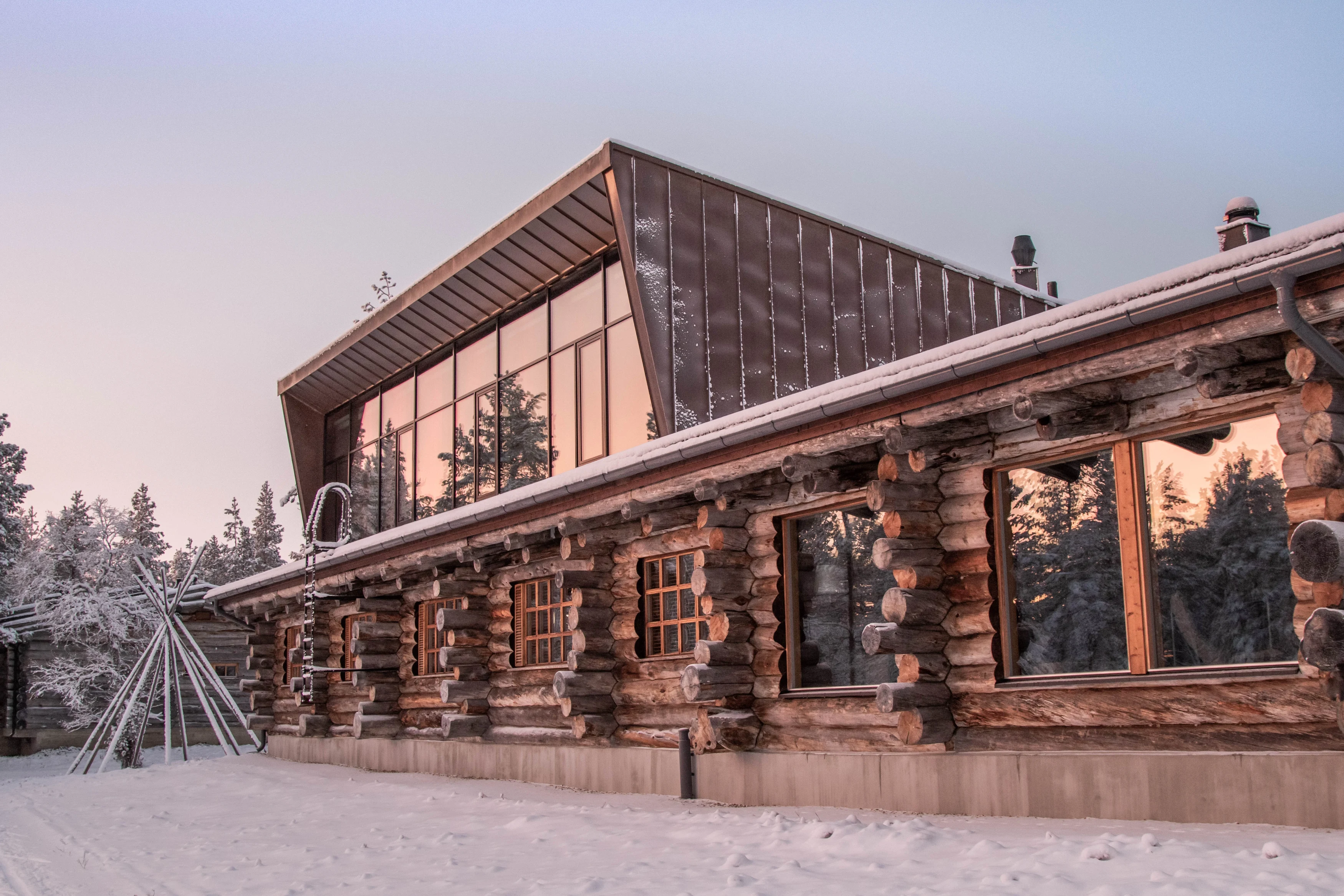 FI - Javri Lodge -  exterior (2).webp