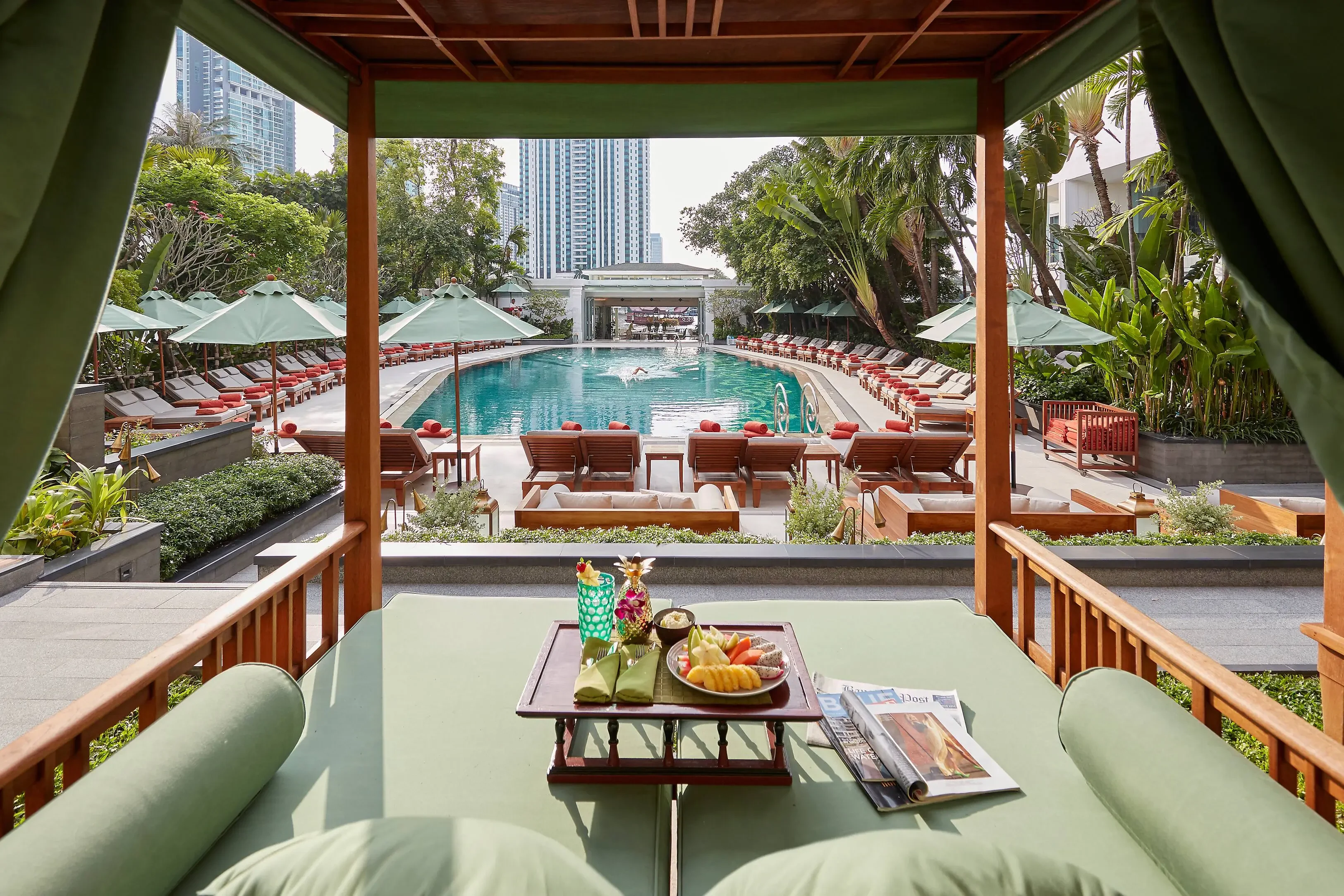 TH - Mandarin Oriental Bangkok - Poolside Cabanas.webp