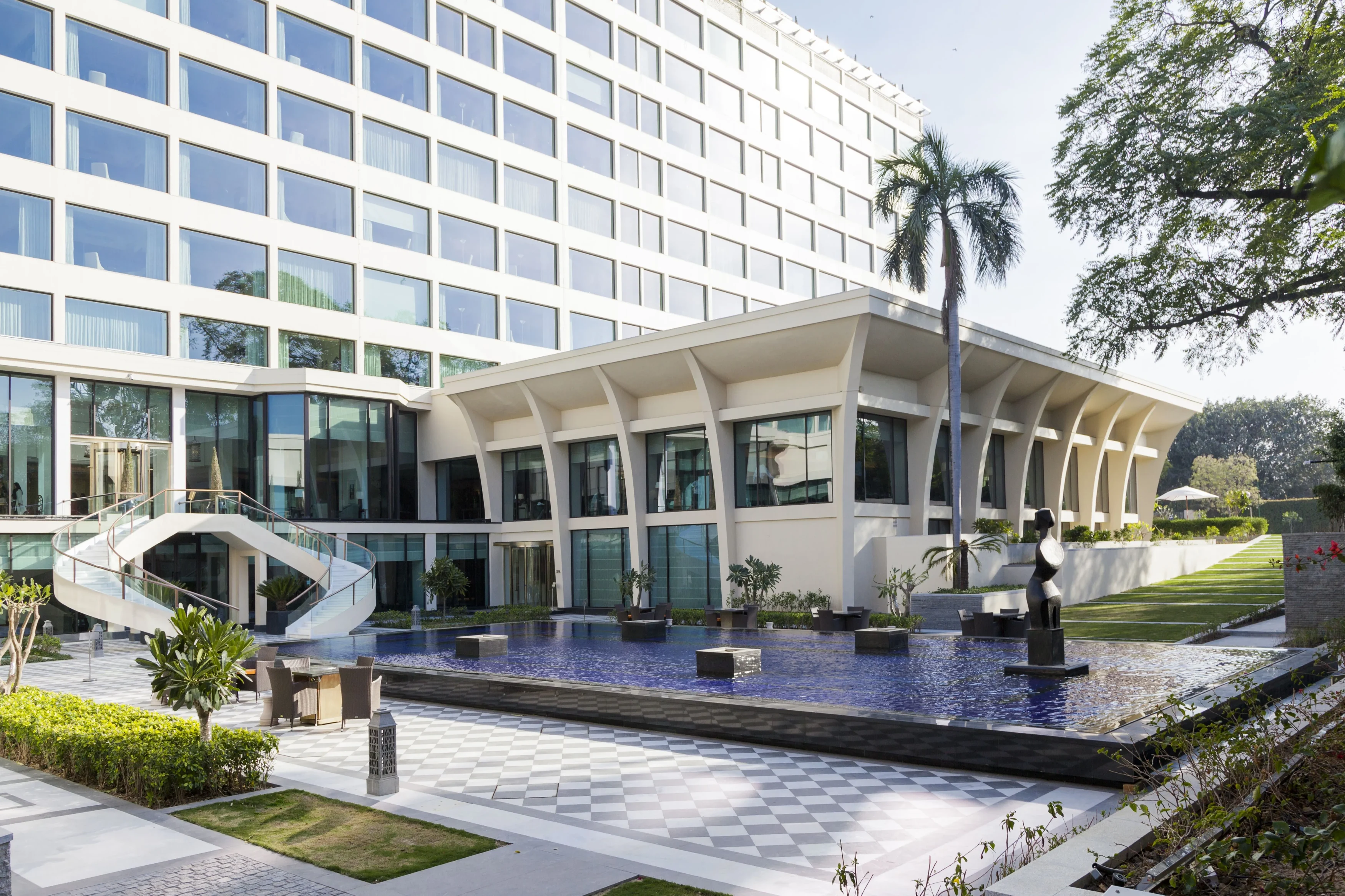 IN- The Oberoi Delhi - exterior.webp