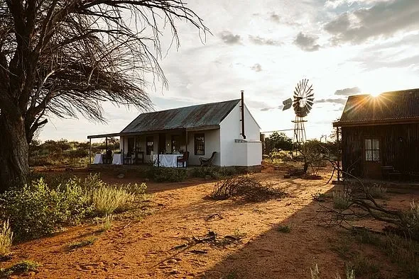 ZA-Tswalu_Kalahari_-_Klein_Jan.webp