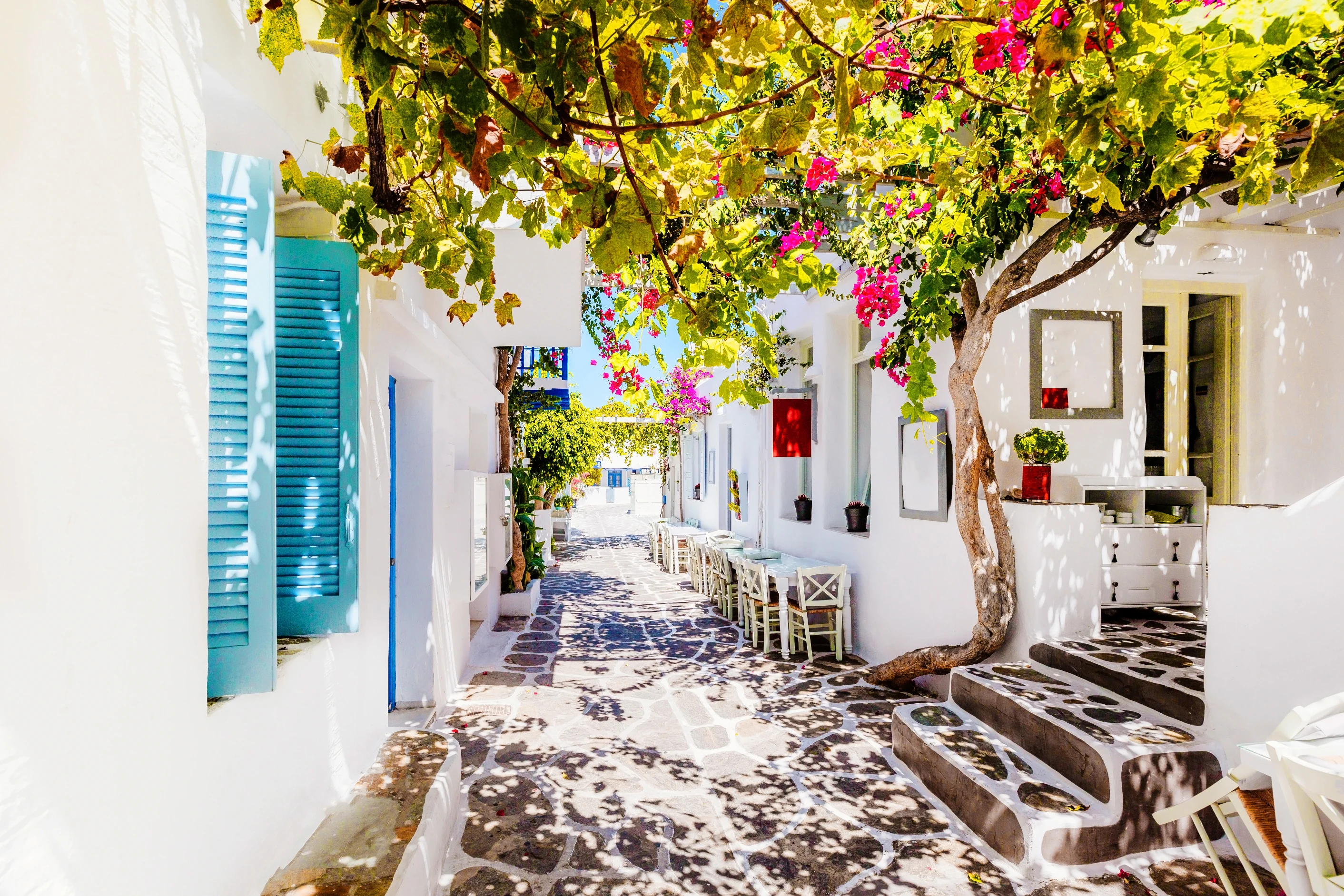GR-Paros-village (8).webp