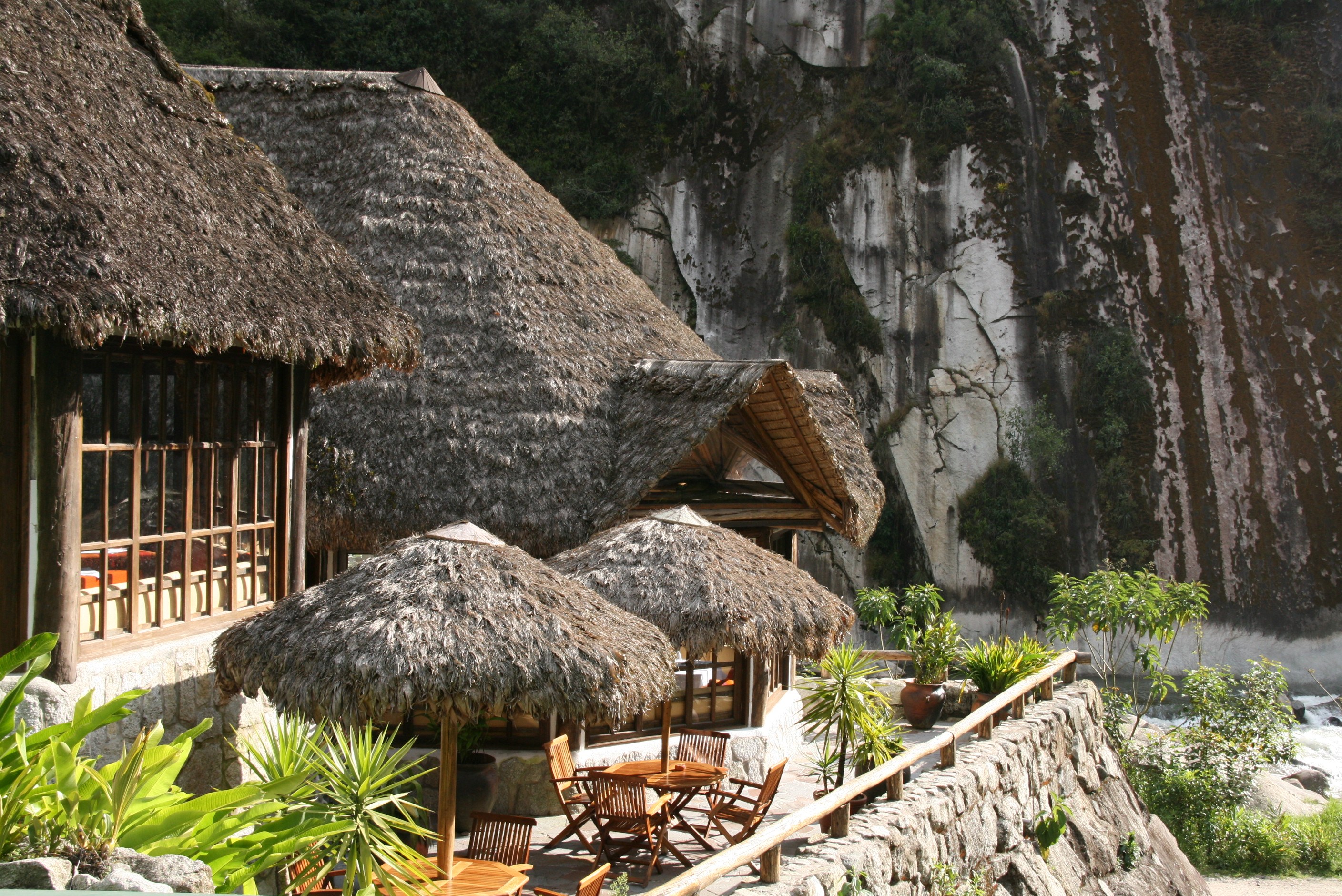 PE - Inkaterra Machu Picchu Pueblo - Hotel exterior.jpg