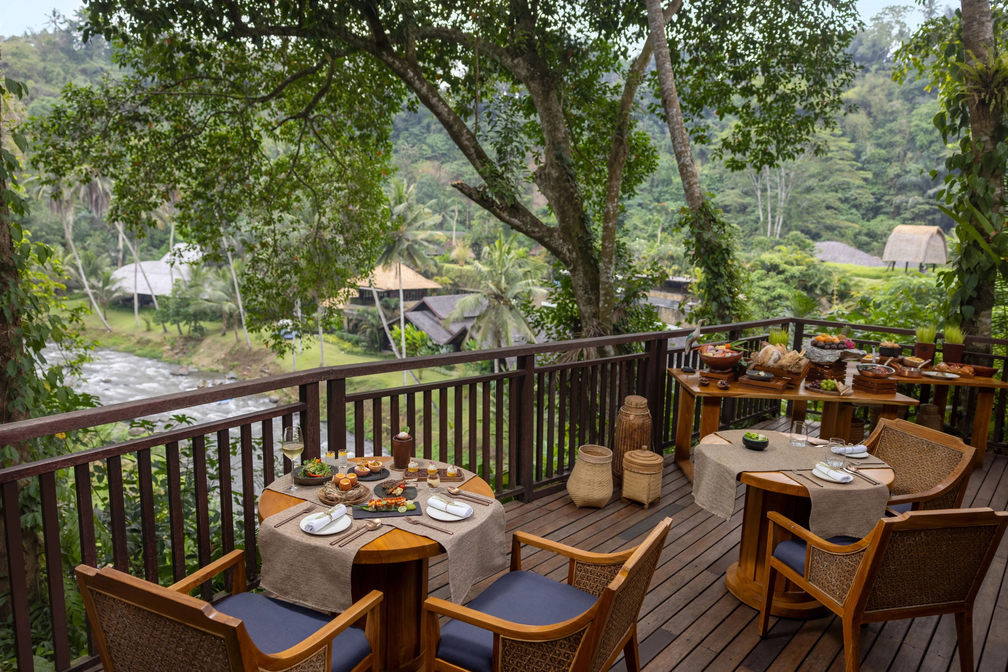 ID-Accommodatie-Mandapa-by-ritz-Carlton-Brunch.webp