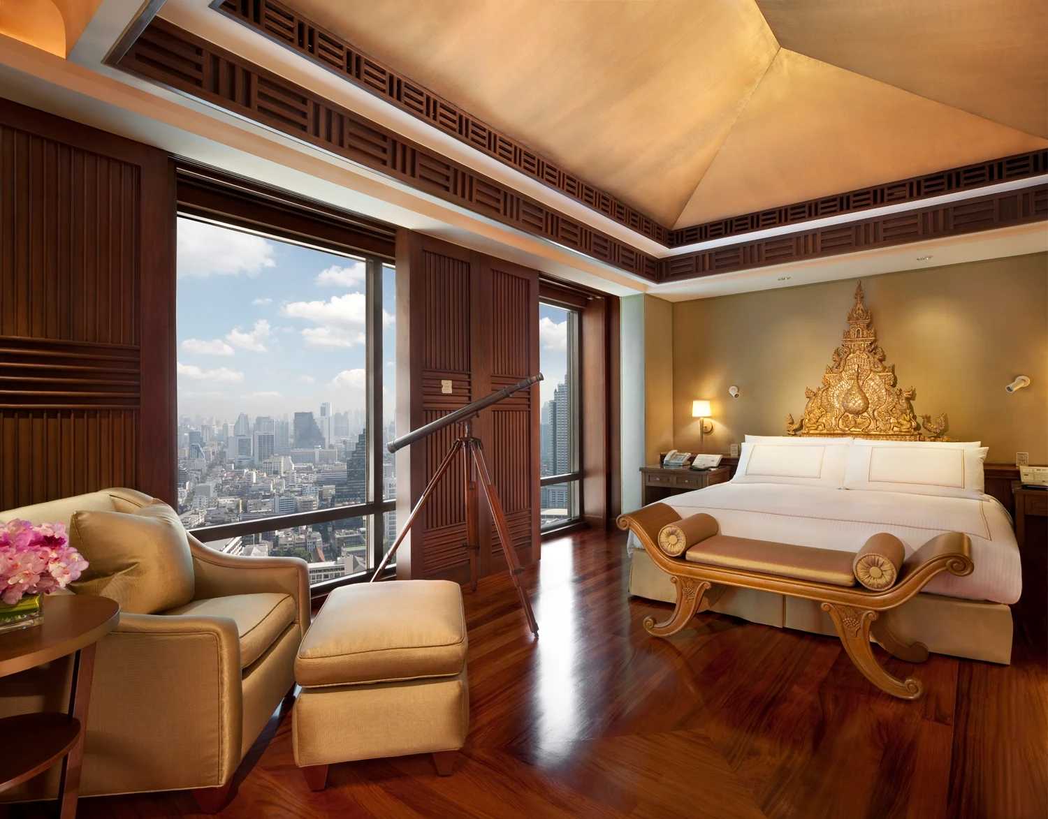 TH - The Peninsula Bangkok - Thai Suite 2.webp
