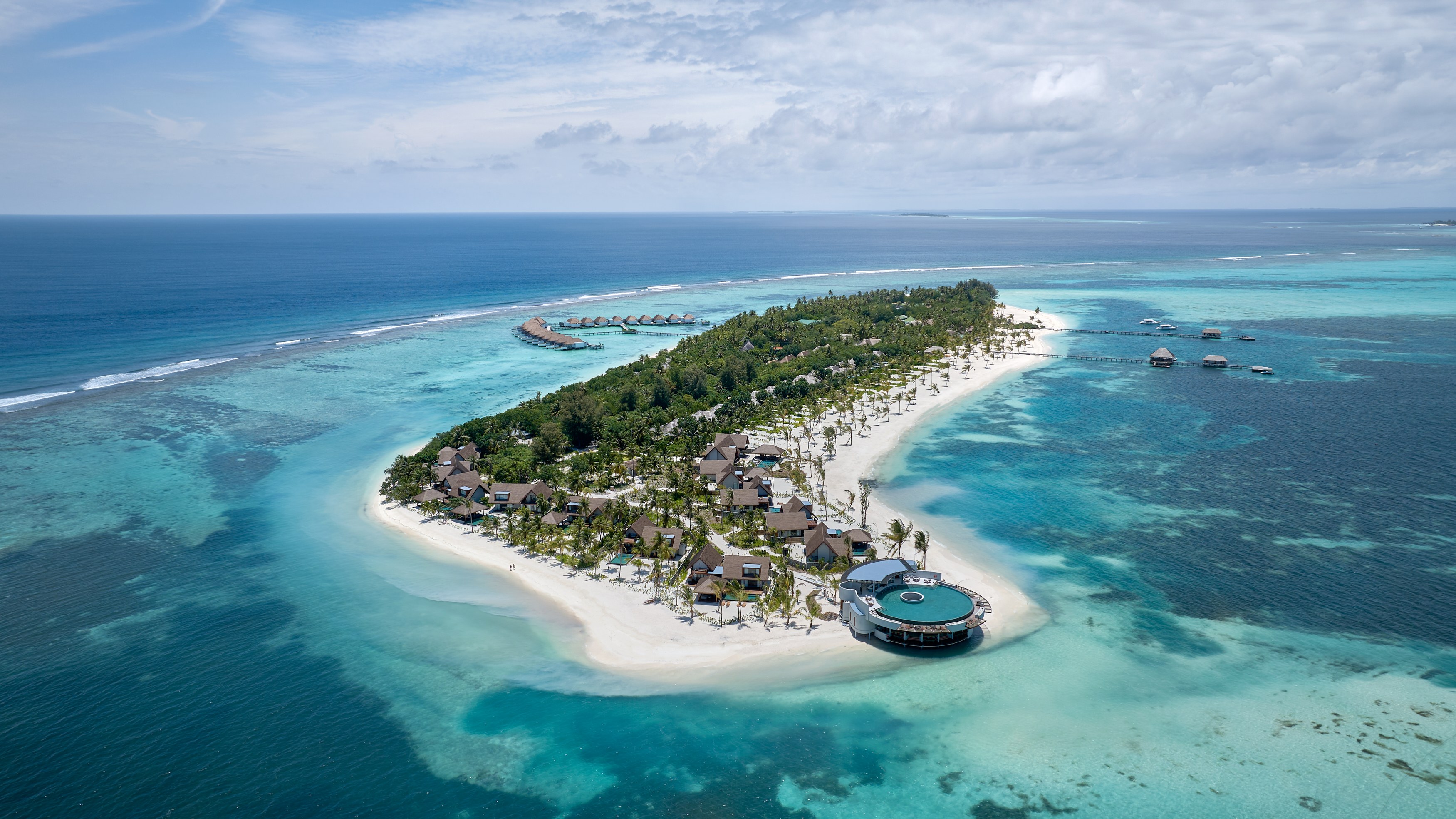 FJ - Accommodatie - Six Senses Fiji -Six Senses Kanuhura aerial hero.jpg