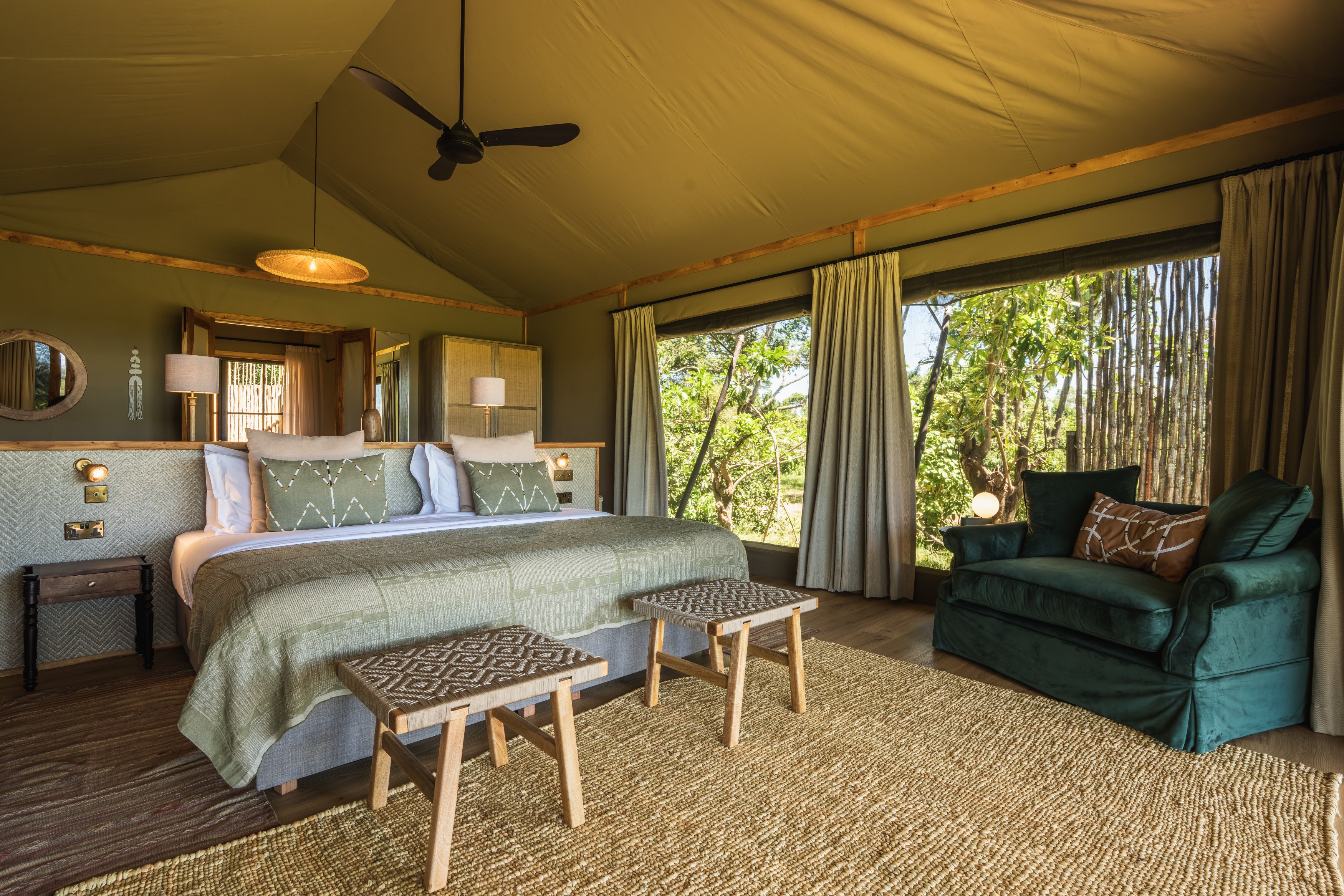 KE - Wilderness Mara - Tent interior.jpg