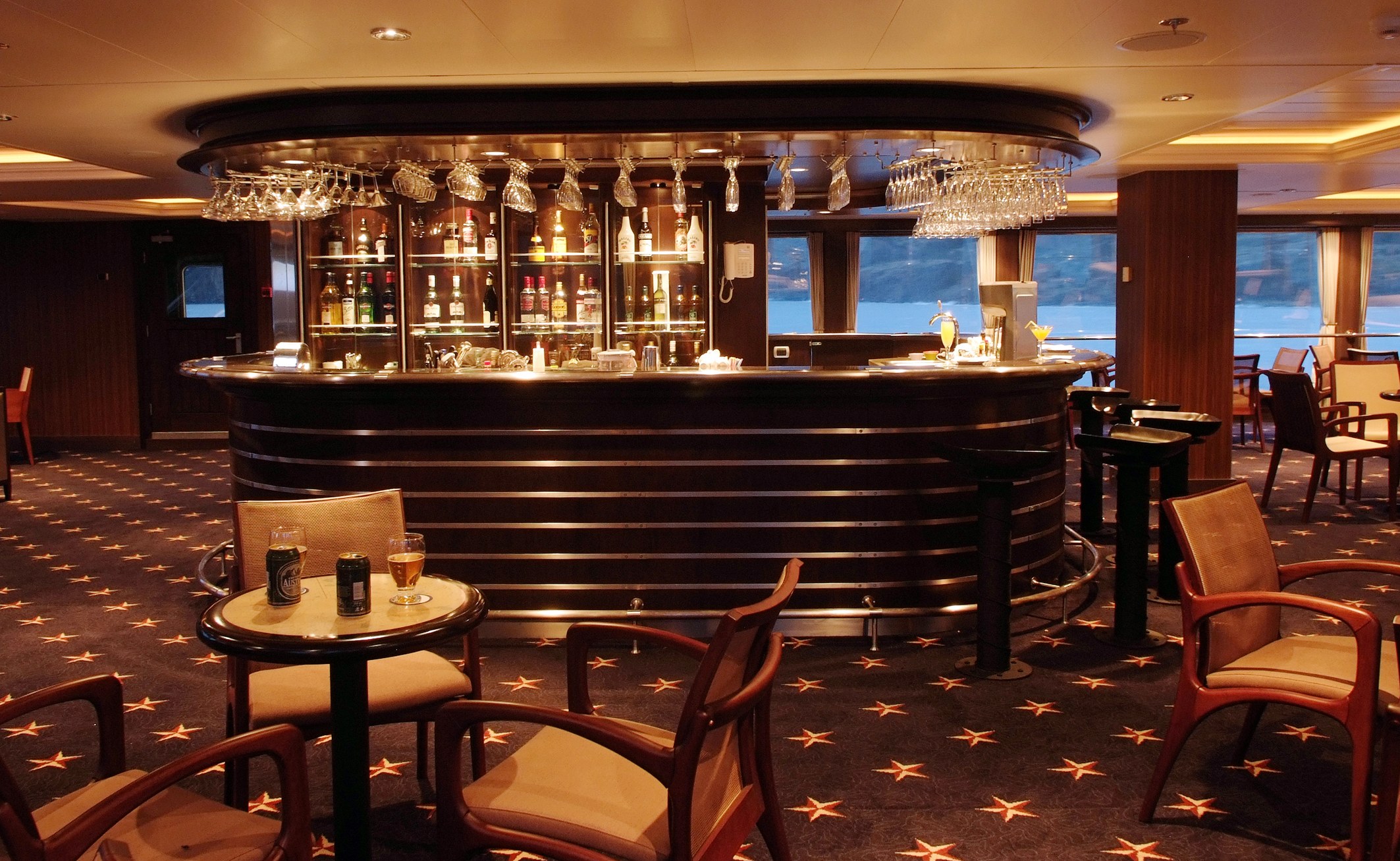 CL - Stella Australis - Bar.jpg