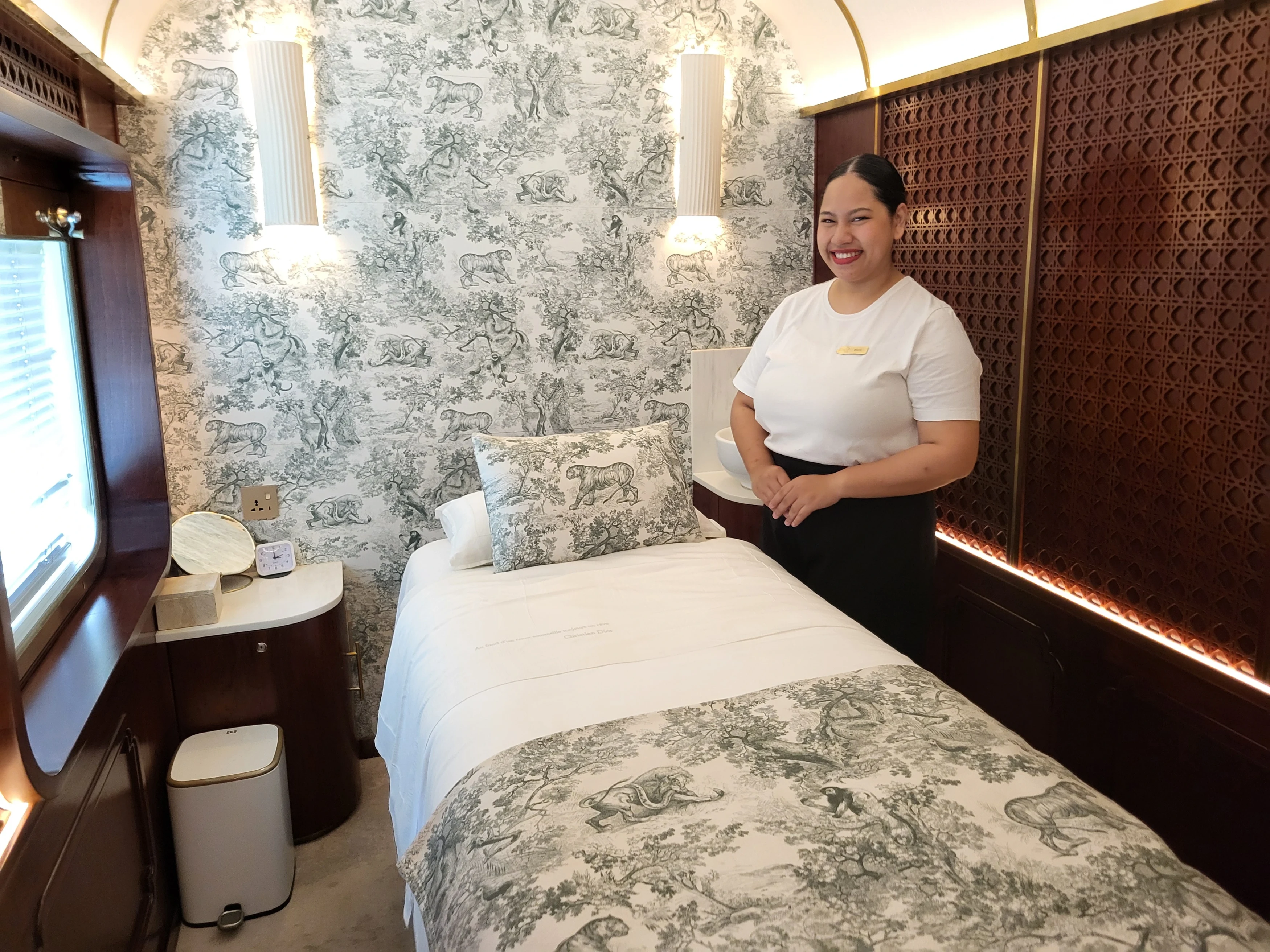 SI - E&O - spa massagetafel.webp