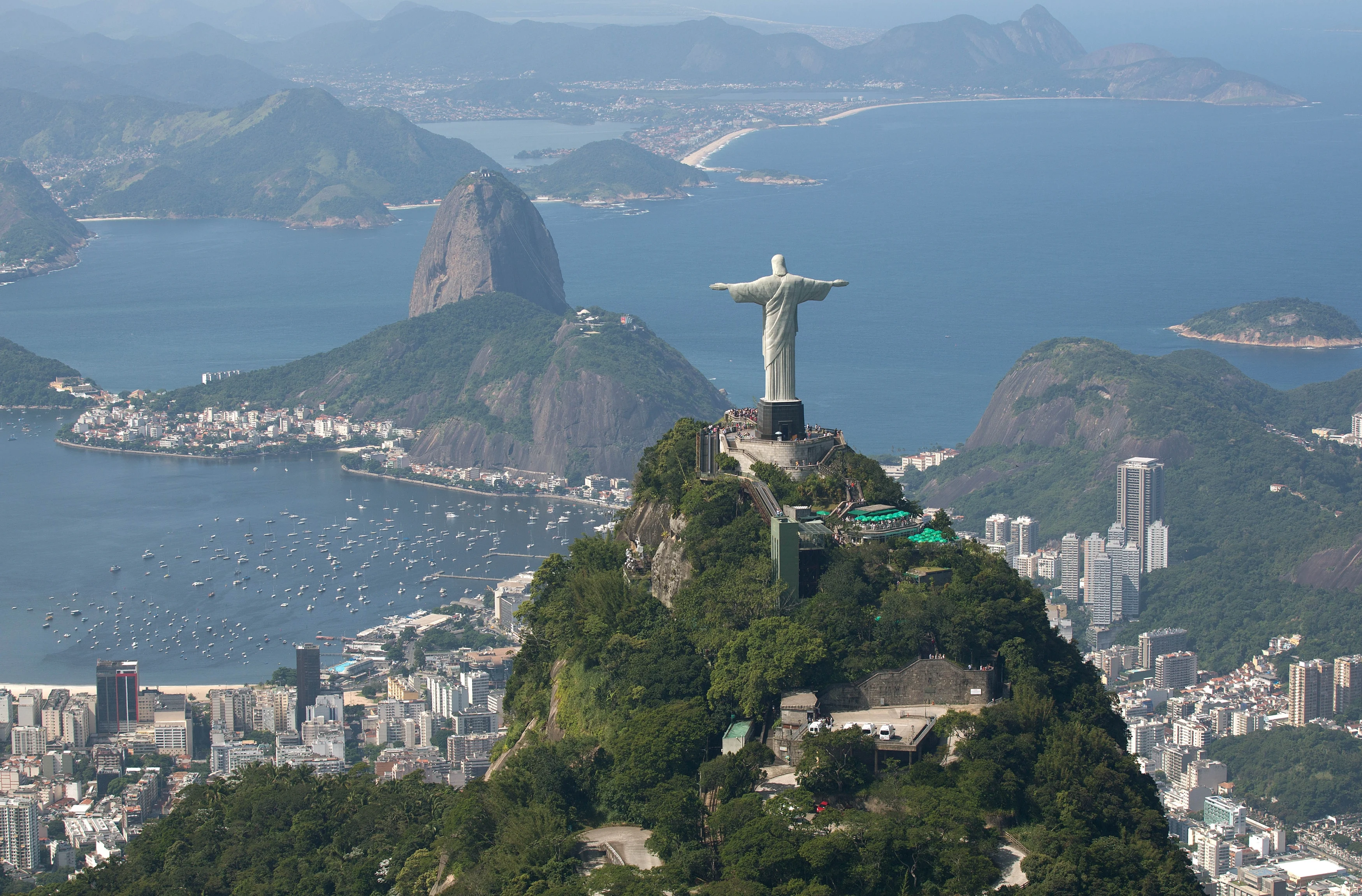 BR-Rio-Jezusvanboven.webp