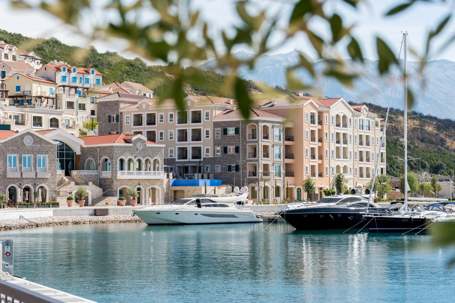 ME- The Chedi Lustica Bay- lake.webp