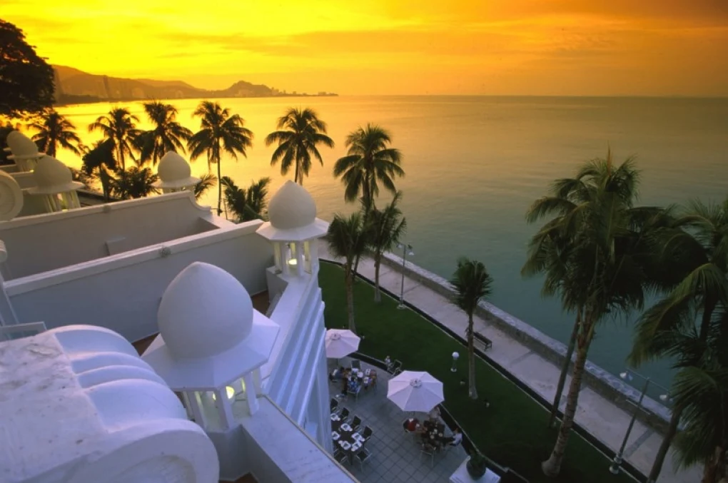MY - Eastern & Oriental - Sunset.webp