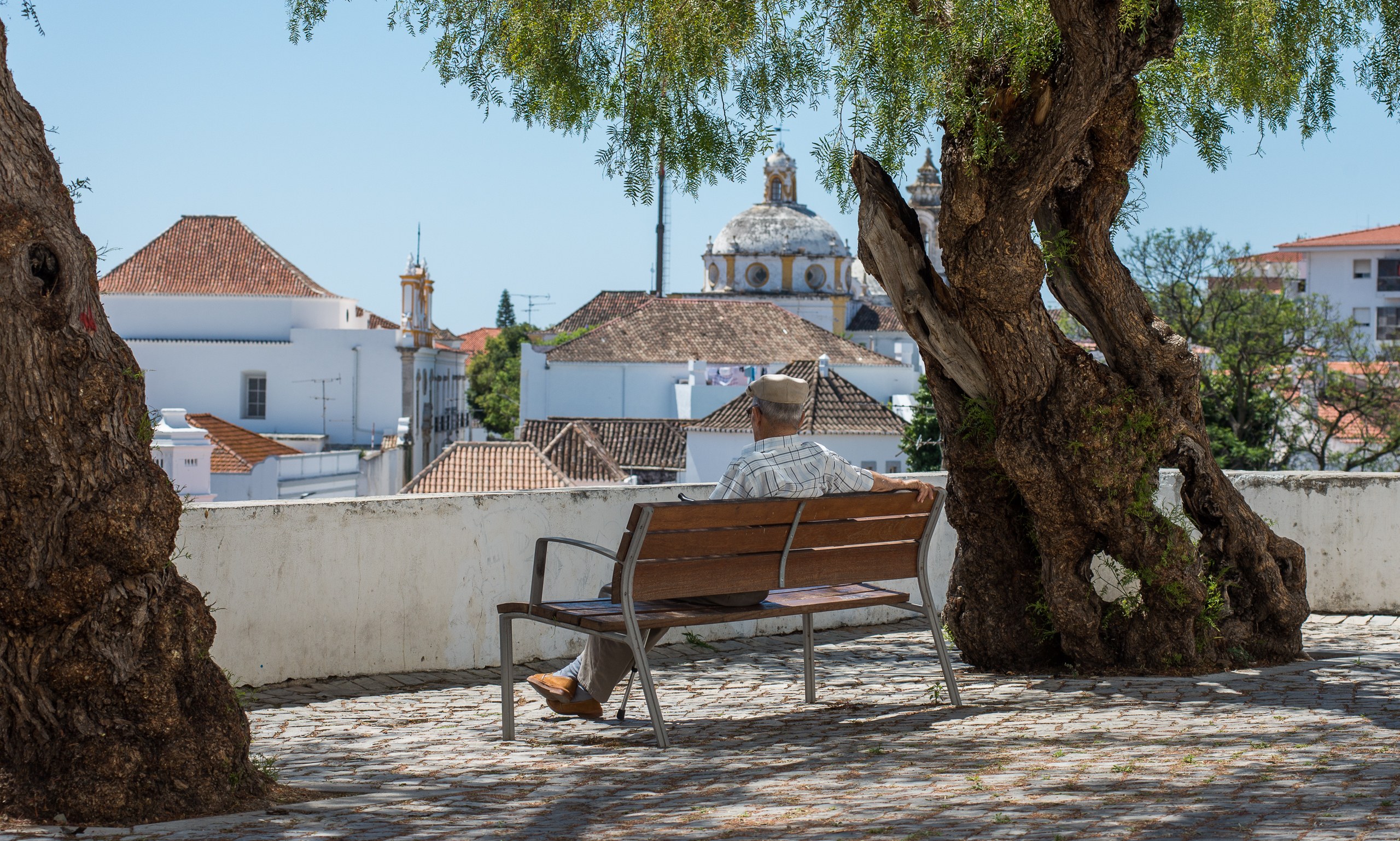 PT - Algarve - Old men_sitting_local life.jpg