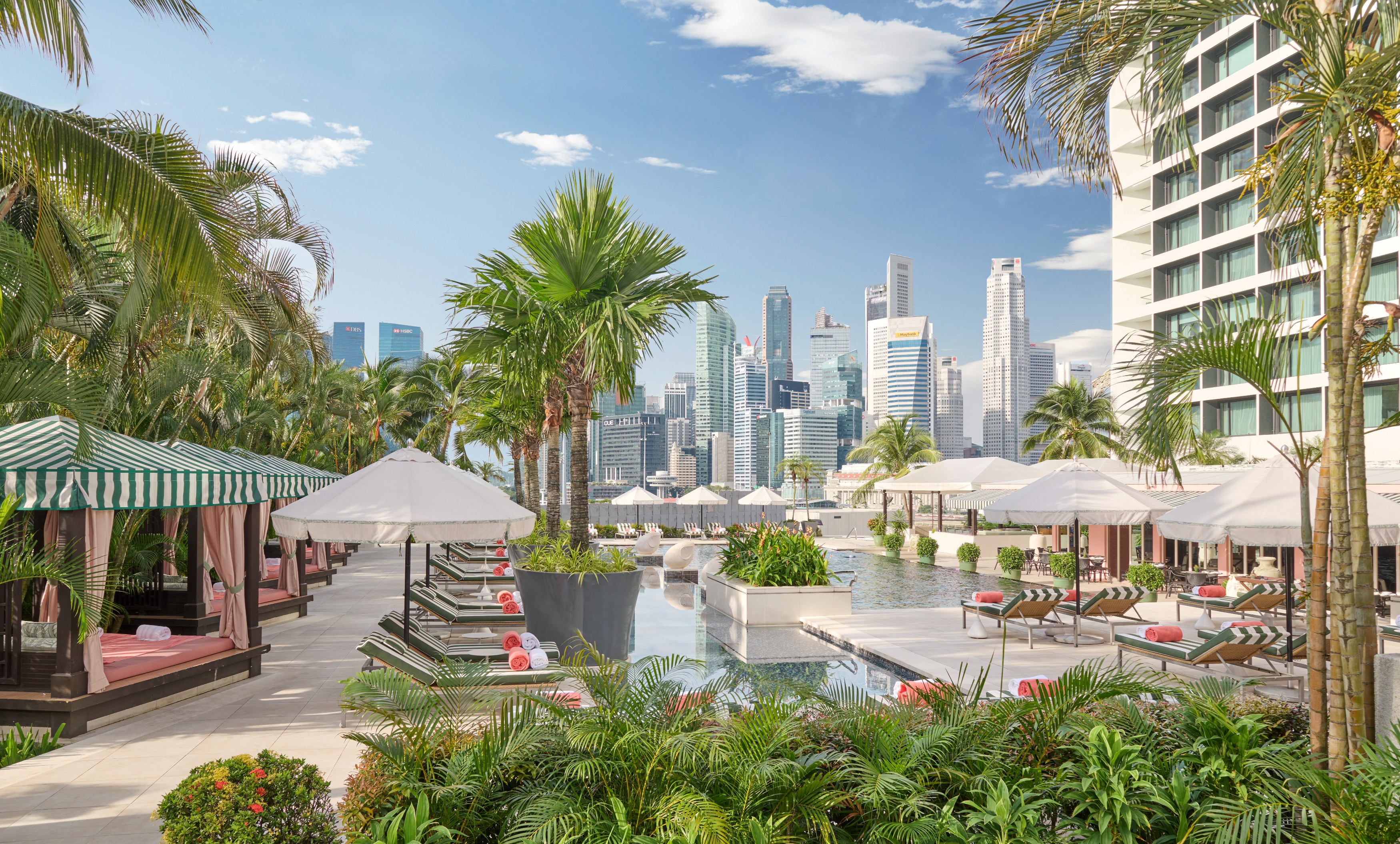 SG - Mandarin Oriental Singapore - Pool.jpg