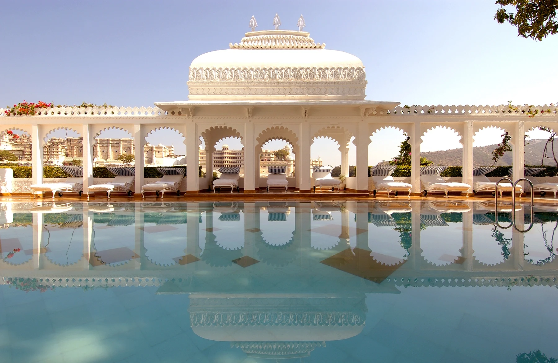 IN - Taj Lake Palace - Pool Area.webp