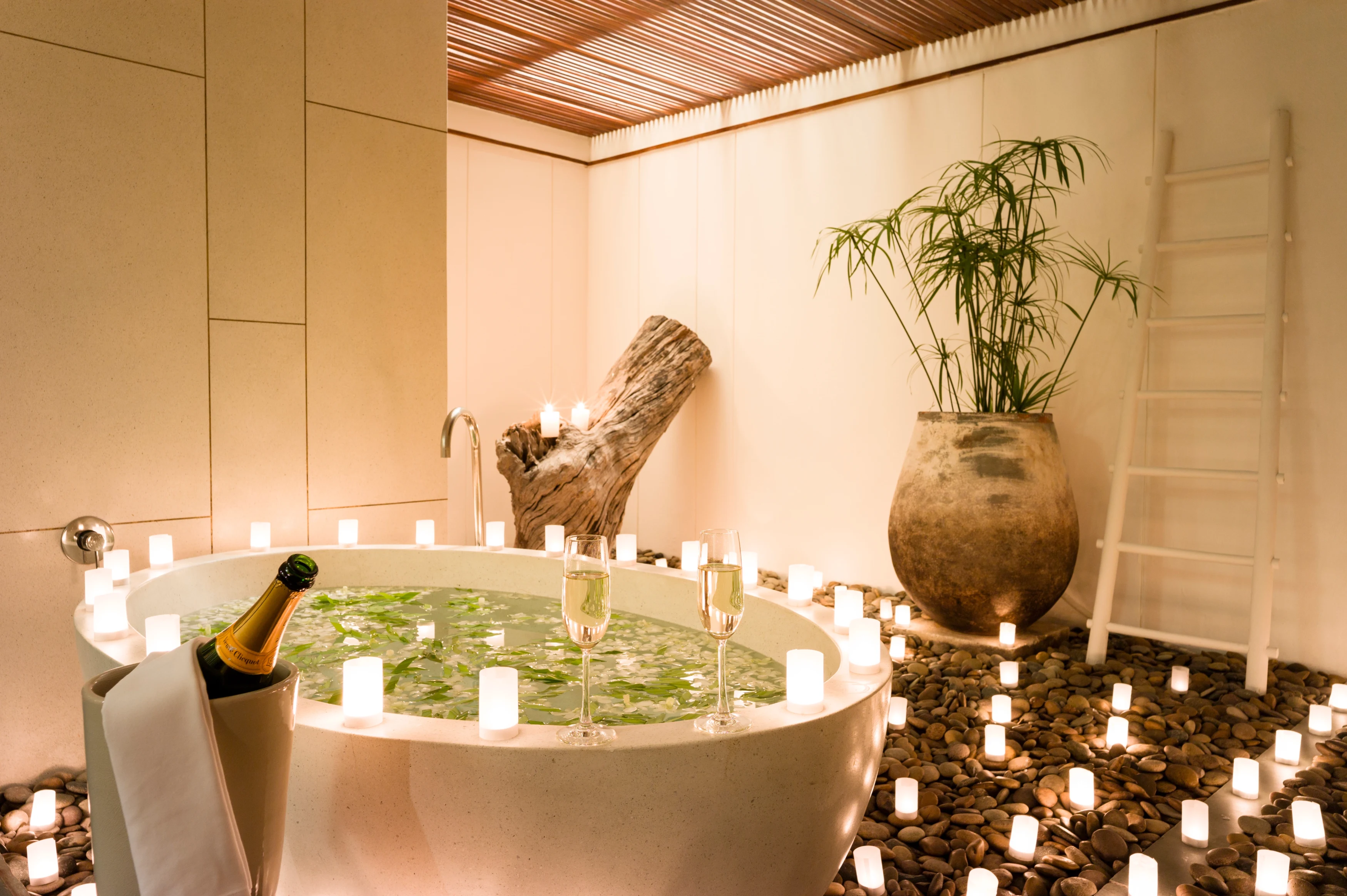 TH - The Sarojin - Bathroom.webp