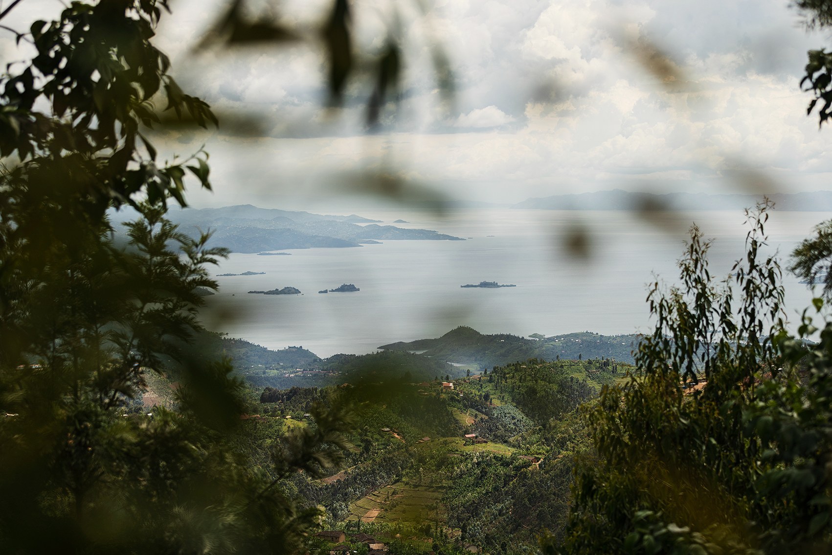 08_Rwanda_LakeKivu_MalouvanBreevoort.jpg