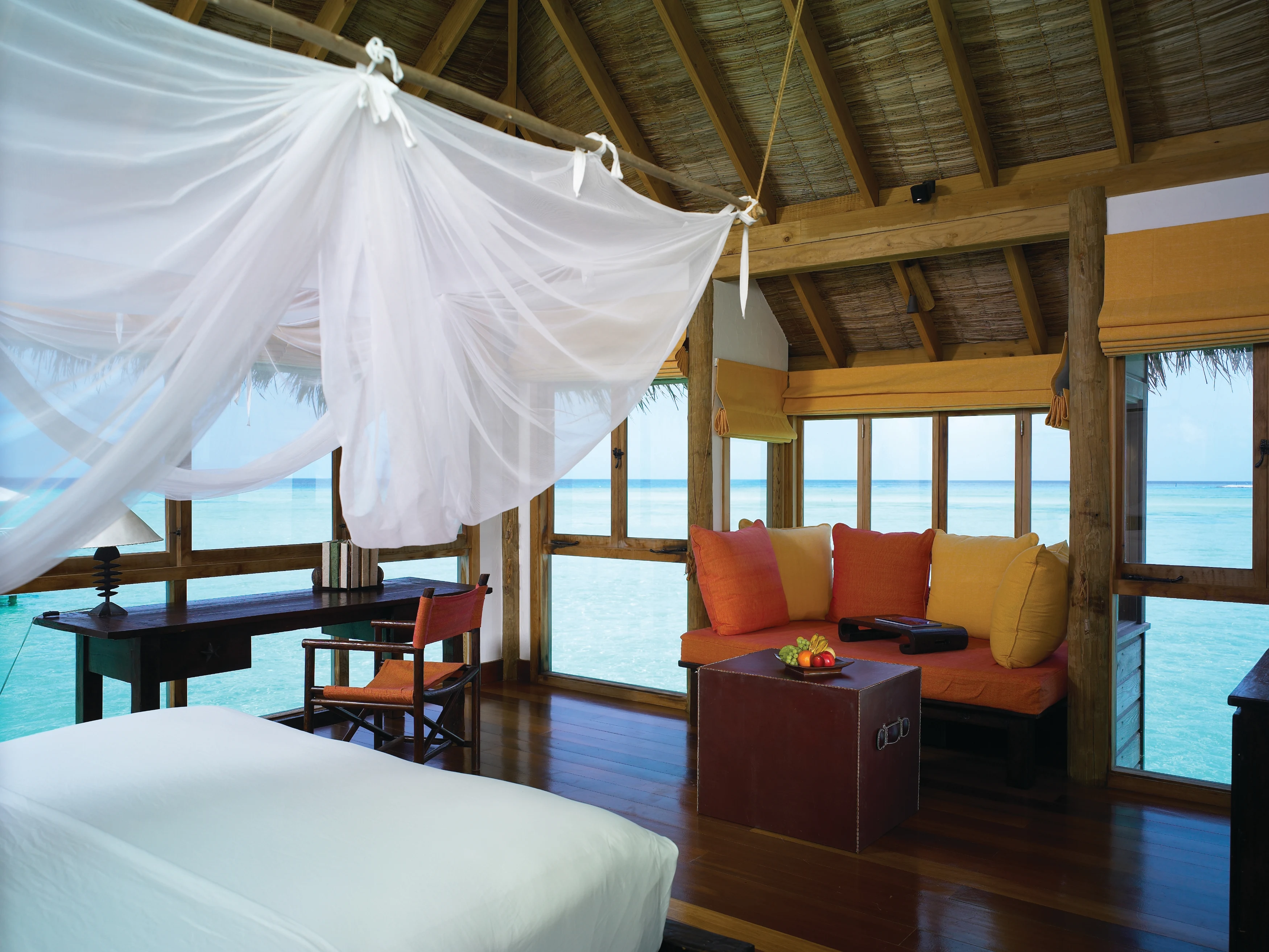 MV - Gili Lankanfushi - Villa Suite Bedroom.webp