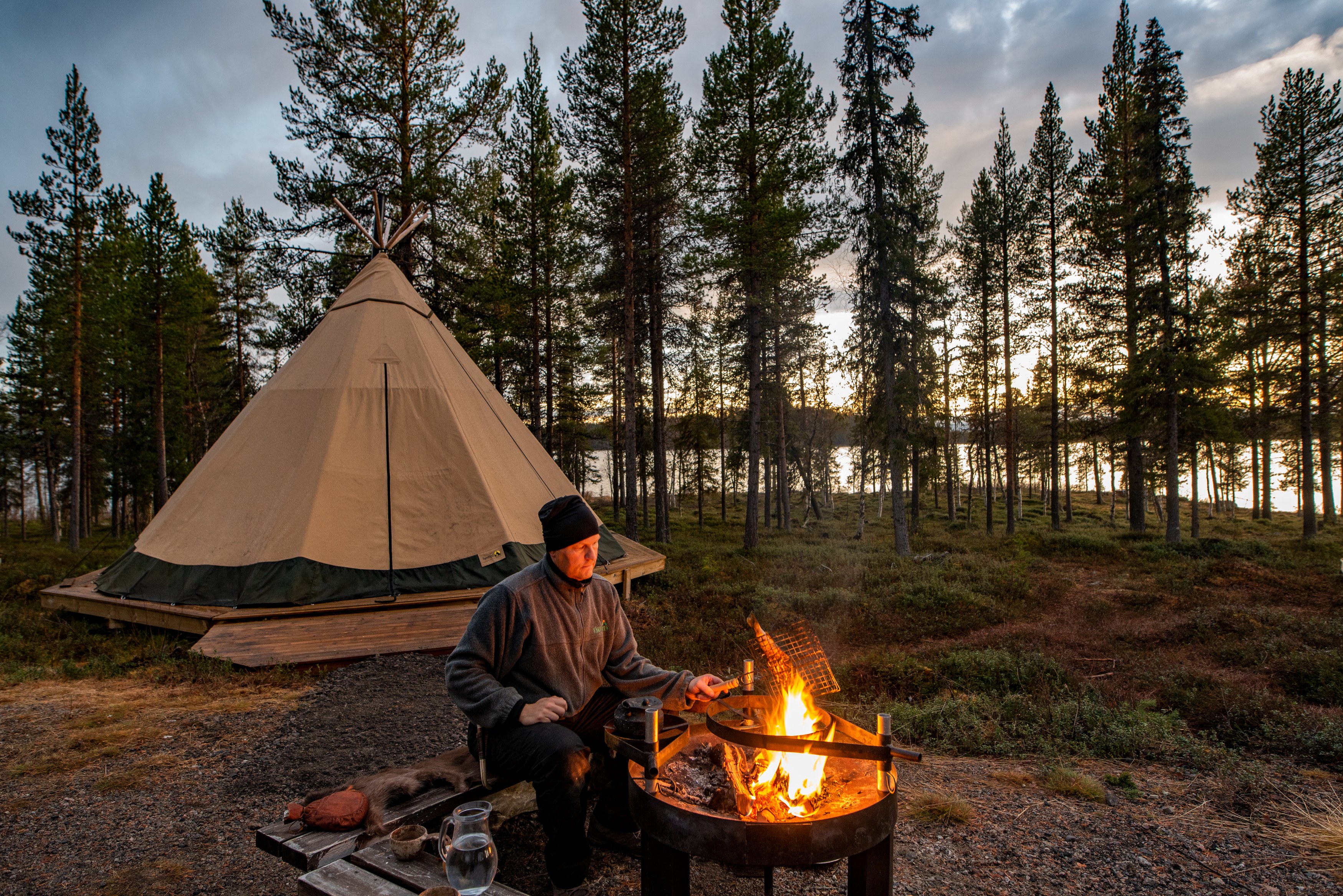 SE - Sapmi Nature Camp - Campfire.jpg