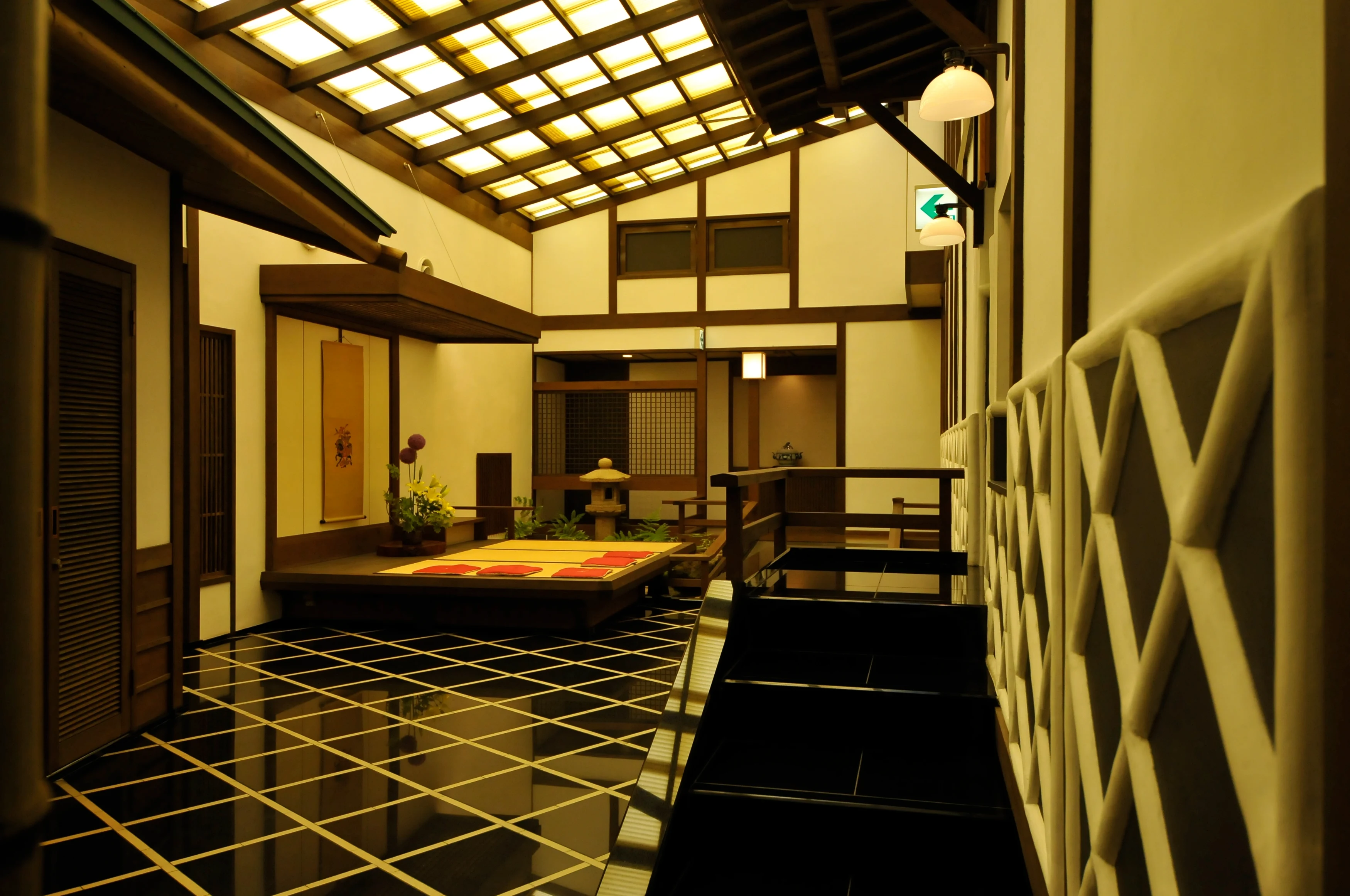 JP - Kurashiki Ryokan Waiting hall.webp