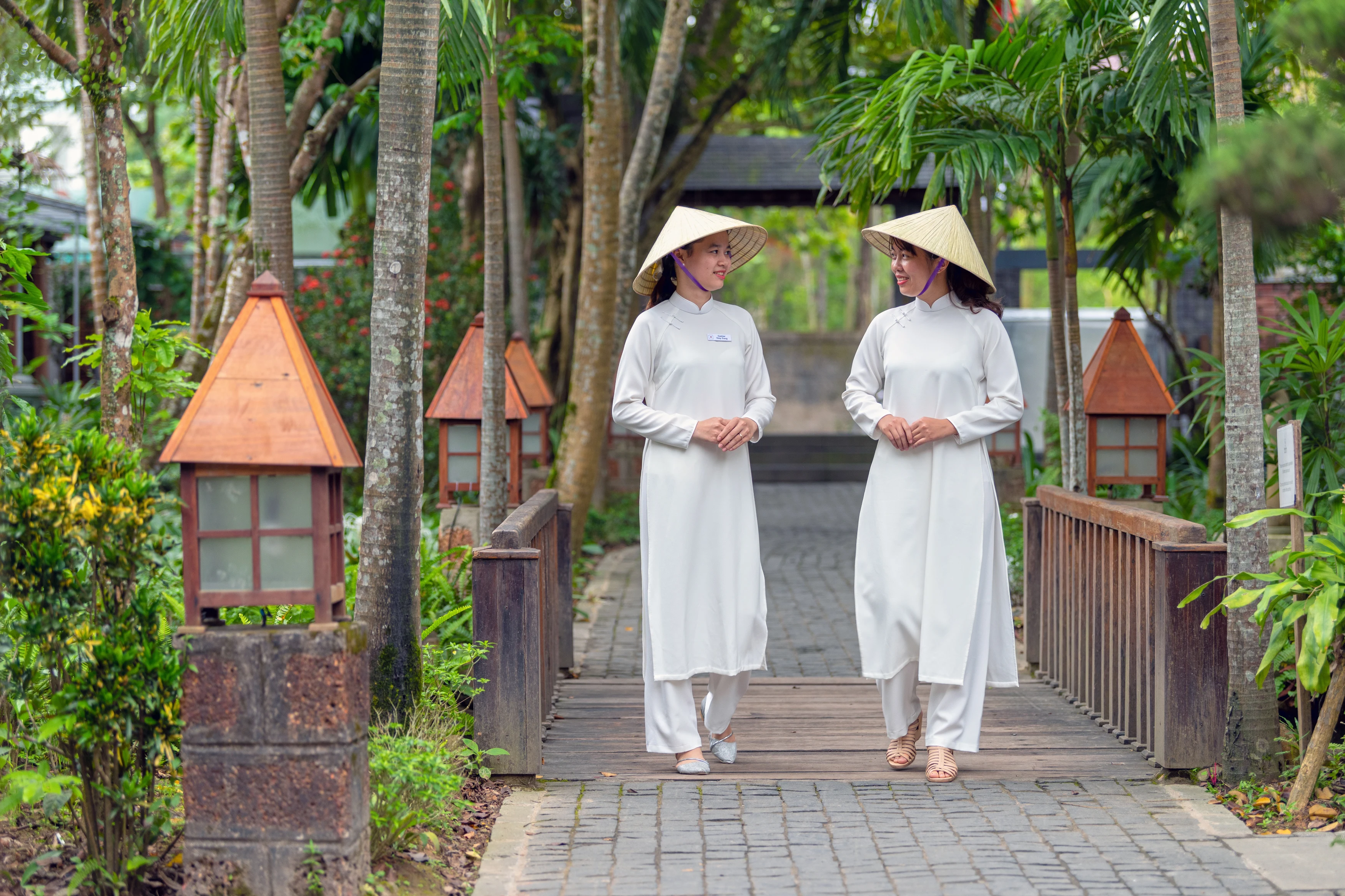 VN - Pilgrimage Village - Welcome.webp