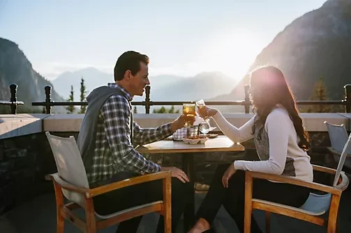 CA - Fairmont Banff Springs - Restaurant met uitzicht.webp