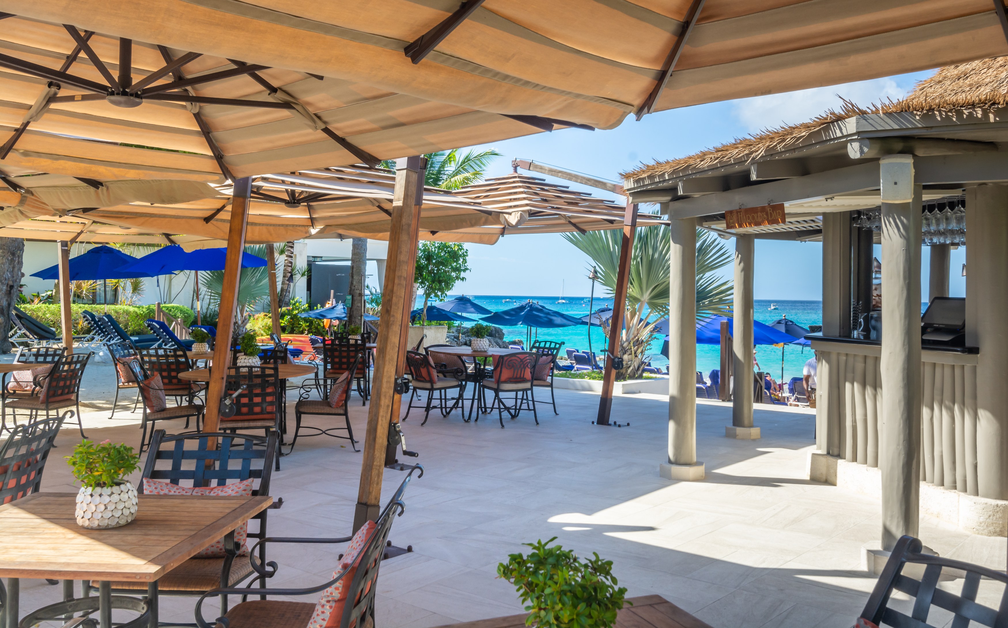 BB - The Sandpiper - outside restaurant.jpg
