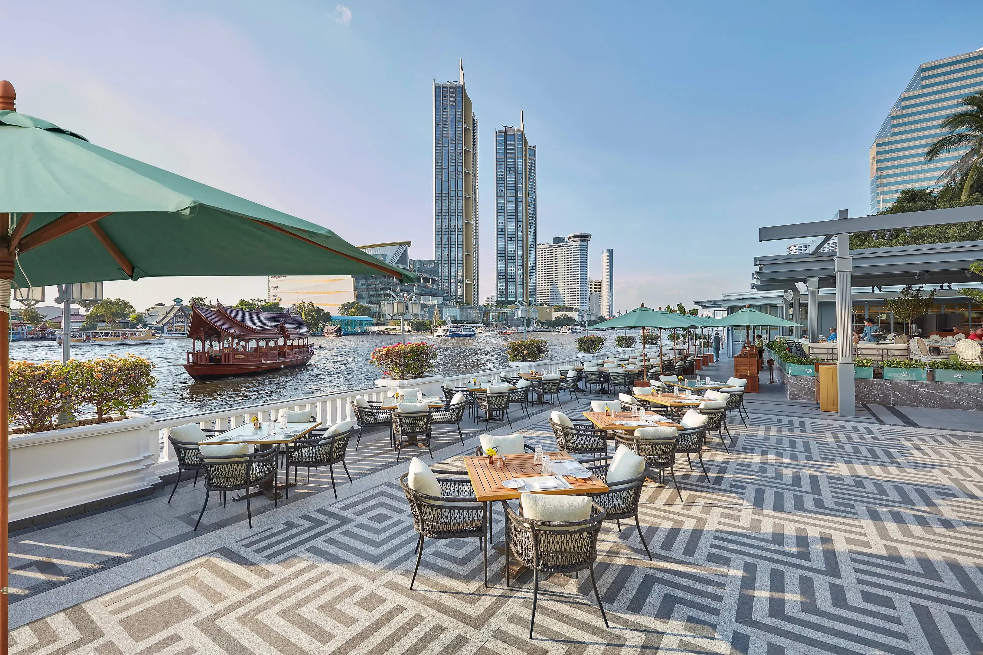 TH - Mandarin Oriental Bangkok - The Verandah Terrace.webp