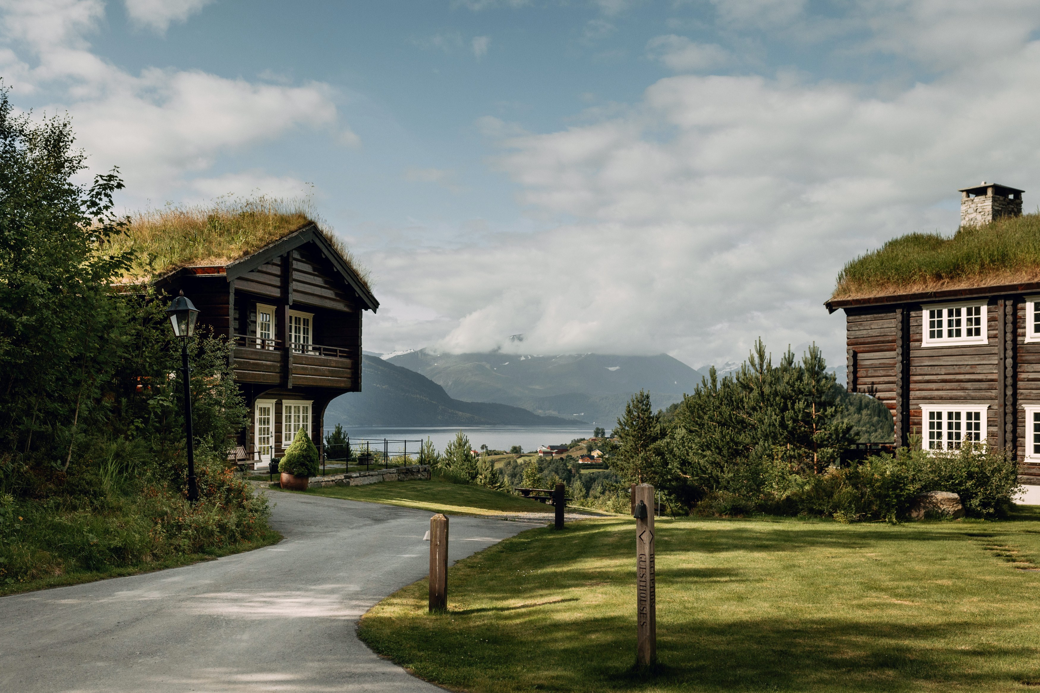 NO-Accommodatie-Storfjord-Hotel-Exterior3.jpg